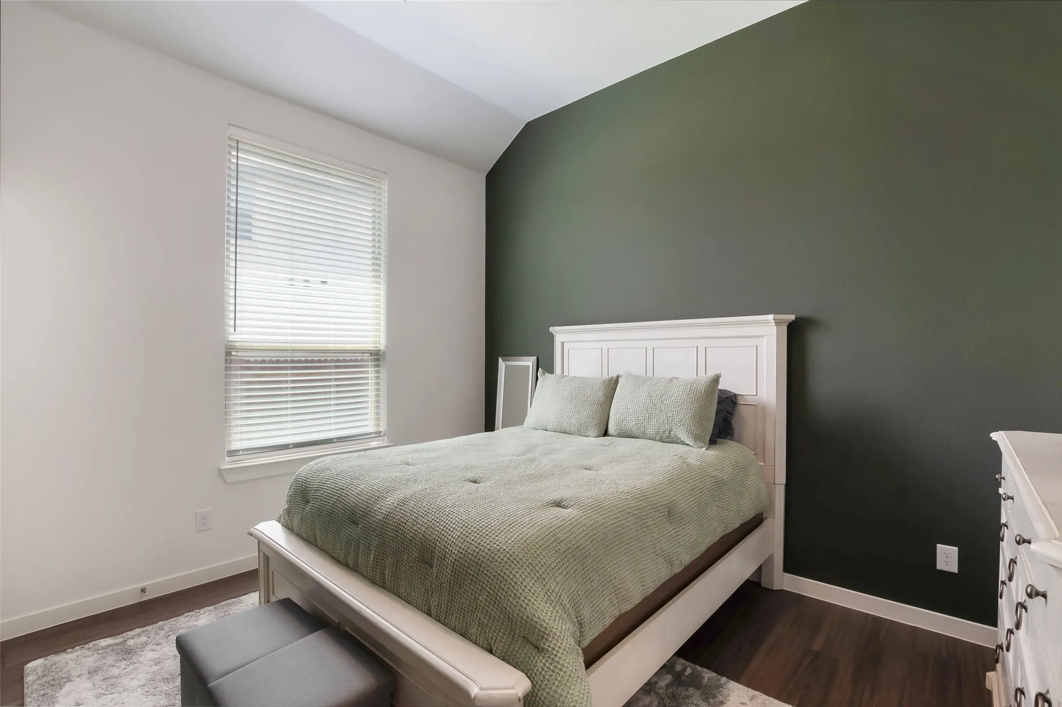 Single Family Residence For Sale in Kaufman County , 1545 Sugarberry Drive, Forney, Texas 75126, 4 Bedroom, 3 Bathroom, 2 Garage spaces, 2,156 Sqft, built in 2020, mls#21321208, Real Estate Agent in Forney, Homes For Sale in Kaufman county, Homes For Sale in Forney, Realtor in Forney Texas, Real Estate Brokerage Independent Realty Texas, Luminita Cordes Realtor