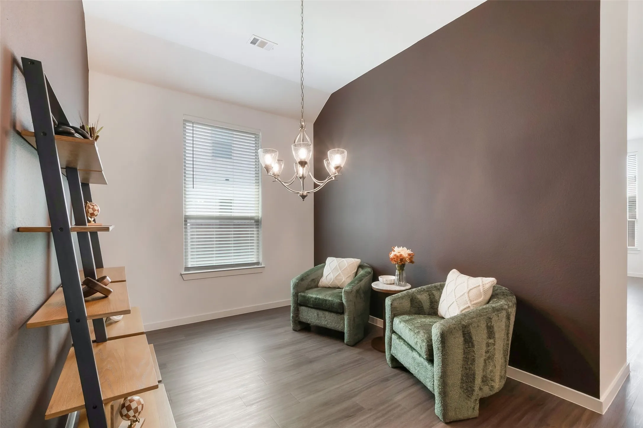 Single Family Residence For Sale in Kaufman County , 1545 Sugarberry Drive, Forney, Texas 75126, 4 Bedroom, 3 Bathroom, 2 Garage spaces, 2,156 Sqft, built in 2020, mls#21321208, Real Estate Agent in Forney, Homes For Sale in Kaufman county, Homes For Sale in Forney, Realtor in Forney Texas, Real Estate Brokerage Independent Realty Texas, Luminita Cordes Realtor