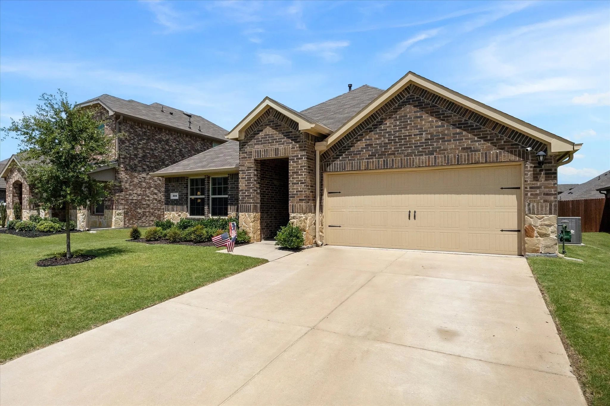 Single Family Residence For Sale in Hunt County , 208 Redstone Lane, Caddo Mills, Texas 75135, 4 Bedroom, 2 Bathroom, 2 Garage spaces, 2,106 Sqft, built in 2023, mls#21321852, Real Estate Agent in Caddo Mills, Homes For Sale in Hunt county, Homes For Sale in Caddo Mills, Realtor in Caddo Mills Texas, Real Estate Brokerage Independent Realty Texas, Luminita Cordes Realtor