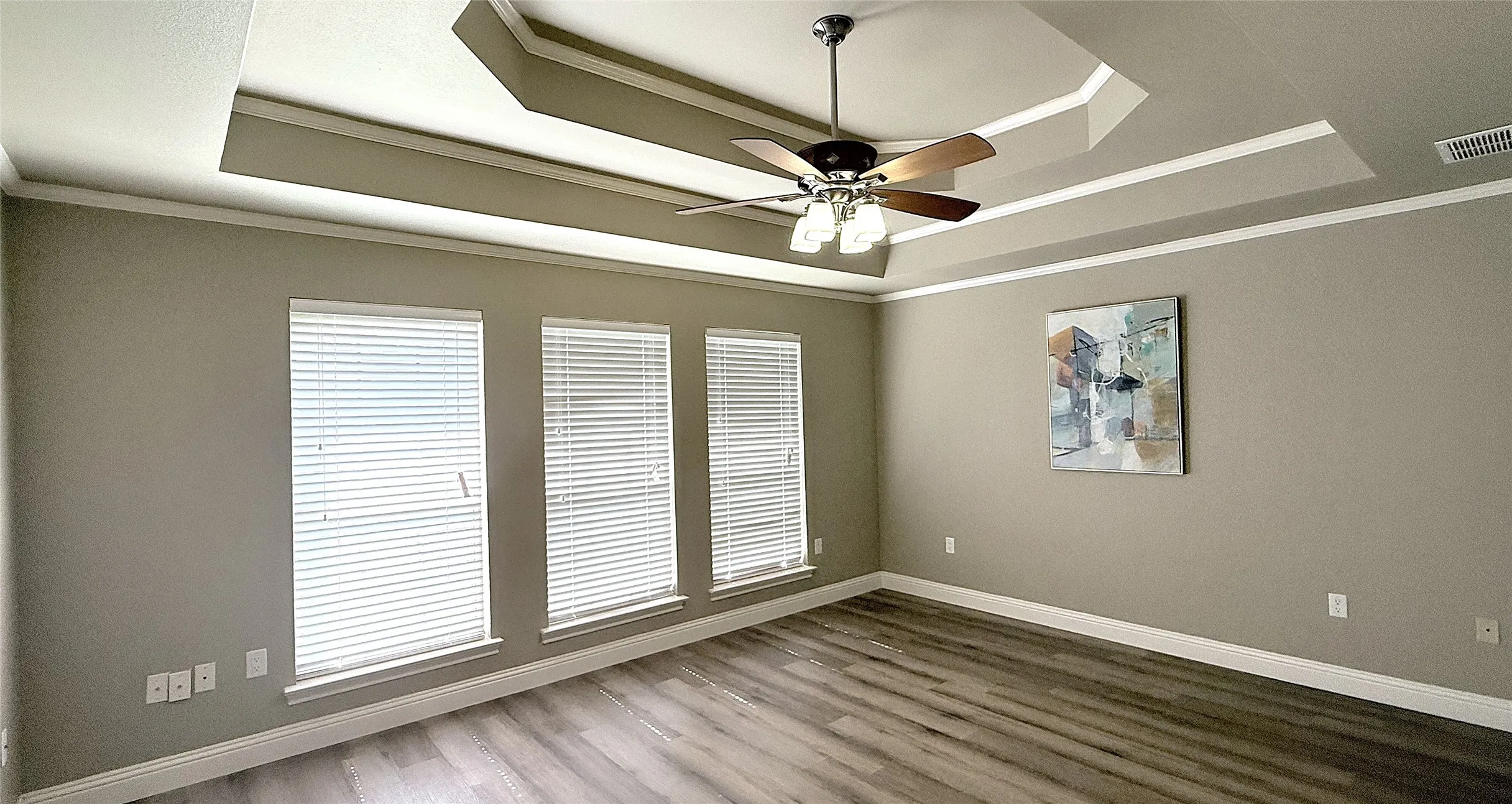 Single Family Residence For Rent in Tarrant County , 2709 Serenade Court, Arlington, Texas 76015, 3 Bedroom, 3 Bathroom, 2 Garage spaces, 2,186 Sqft, built in 1987, mls#21321805, Real Estate Agent in Arlington, Homes For Rent in Tarrant county, Homes For Rent in Arlington, Realtor in Arlington Texas, Real Estate Brokerage Independent Realty Texas, Luminita Cordes Realtor