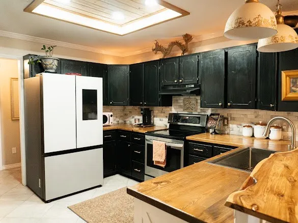 Single Family Residence For Sale in Brown County , 419 Windcrest Drive, Early, Texas 76802, 3 Bedroom, 2 Bathroom, 2 Garage spaces, 1,905 Sqft, built in 1994, mls#21321873, Real Estate Agent in Early, Homes For Sale in Brown county, Homes For Sale in Early, Realtor in Early Texas, Real Estate Brokerage Independent Realty Texas, Luminita Cordes Realtor