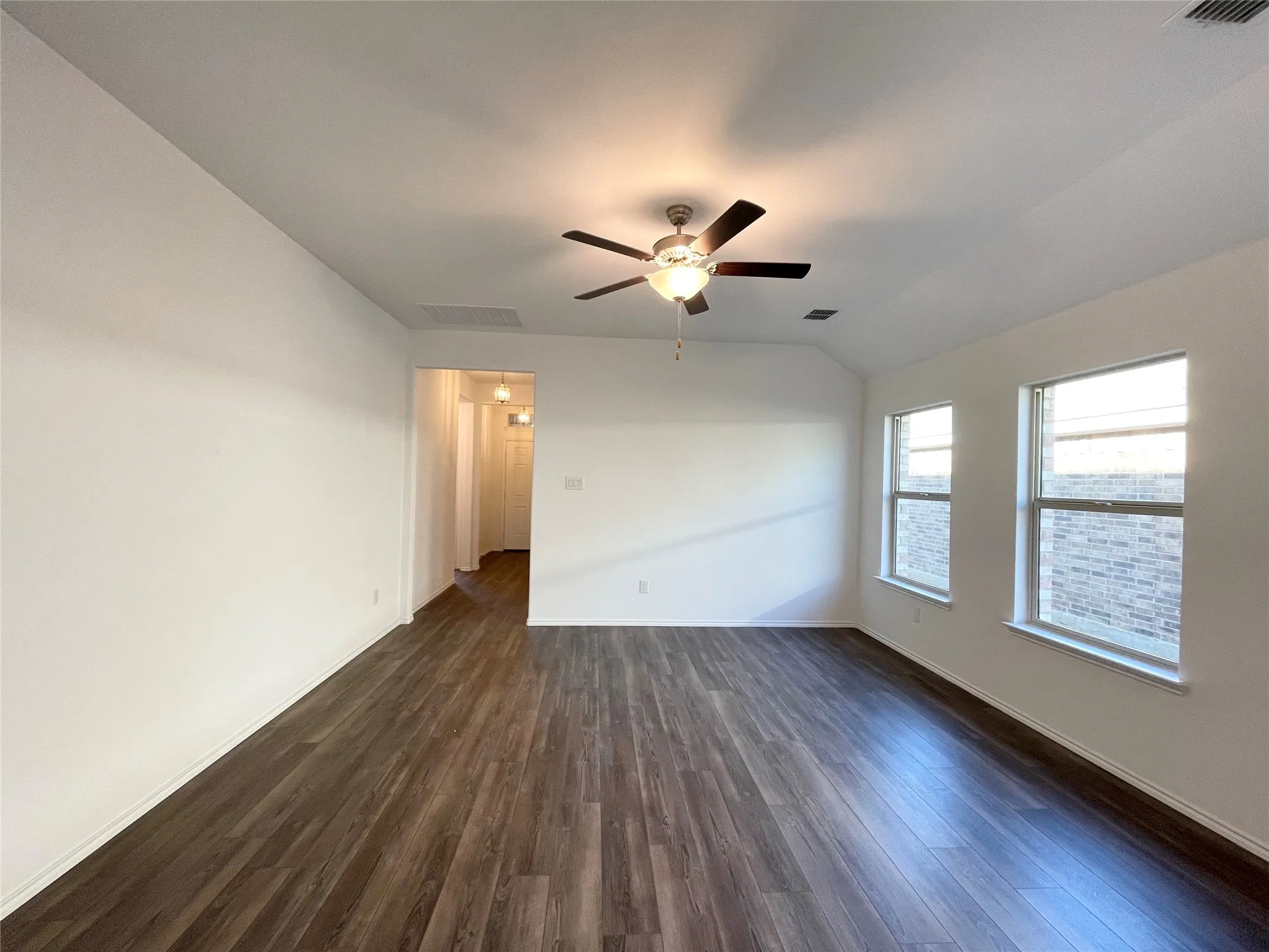 Single Family Residence For Rent in Denton County , 2372 Pyrite Drive, Little Elm, Texas 76227, 4 Bedroom, 2 Bathroom, 2 Garage spaces, 1,568 Sqft, built in 2021, mls#21321874, Real Estate Agent in Little Elm, Homes For Rent in Denton county, Homes For Rent in Little Elm, Realtor in Little Elm Texas, Real Estate Brokerage Independent Realty Texas, Luminita Cordes Realtor
