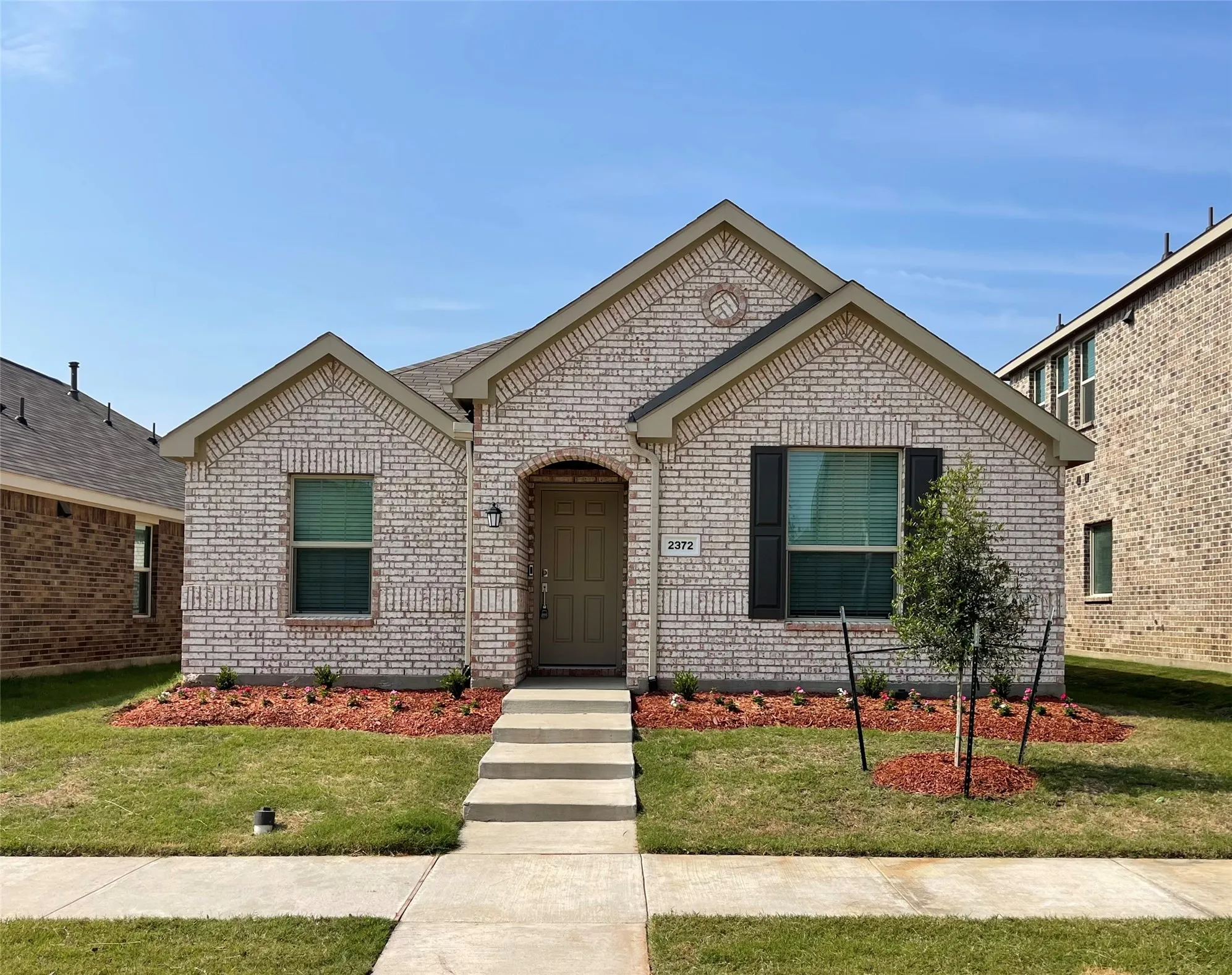 Single Family Residence For Rent in Denton County , 2372 Pyrite Drive, Little Elm, Texas 76227, 4 Bedroom, 2 Bathroom, 2 Garage spaces, 1,568 Sqft, built in 2021, mls#21321874, Real Estate Agent in Little Elm, Homes For Rent in Denton county, Homes For Rent in Little Elm, Realtor in Little Elm Texas, Real Estate Brokerage Independent Realty Texas, Luminita Cordes Realtor