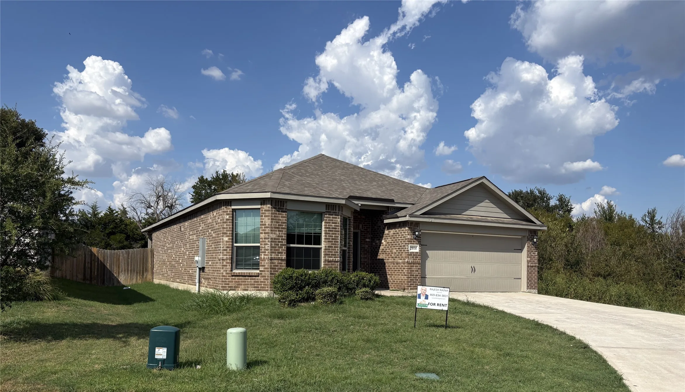 Single Family Residence For Rent in Collin County , 2014 Sandalwood Way, Princeton, Texas 75407, 3 Bedroom, 2 Bathroom, 2 Garage spaces, 1,929 Sqft, built in 2021, mls#21321308, Real Estate Agent in Princeton, Homes For Rent in Collin county, Homes For Rent in Princeton, Realtor in Princeton Texas, Real Estate Brokerage Independent Realty Texas, Luminita Cordes Realtor