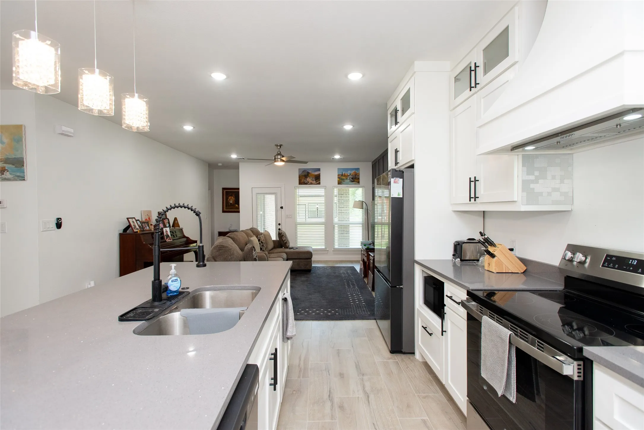 Single Family Residence For Sale in Henderson County , 119 Driftwood Drive, Trinidad, Texas 75163, 3 Bedroom, 2 Bathroom, 2 Garage spaces, 1,645 Sqft, built in 2025, mls#21321832, Real Estate Agent in Trinidad, Homes For Sale in Henderson county, Homes For Sale in Trinidad, Realtor in Trinidad Texas, Real Estate Brokerage Independent Realty Texas, Luminita Cordes Realtor