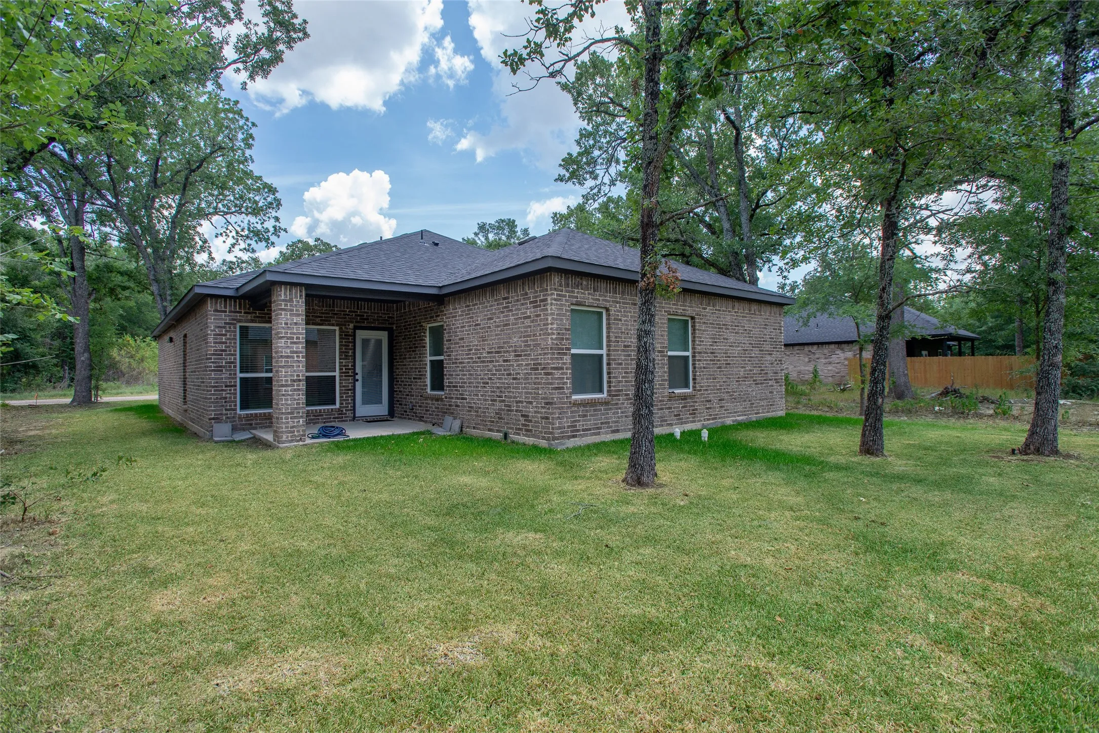 Single Family Residence For Sale in Henderson County , 119 Driftwood Drive, Trinidad, Texas 75163, 3 Bedroom, 2 Bathroom, 2 Garage spaces, 1,645 Sqft, built in 2025, mls#21321832, Real Estate Agent in Trinidad, Homes For Sale in Henderson county, Homes For Sale in Trinidad, Realtor in Trinidad Texas, Real Estate Brokerage Independent Realty Texas, Luminita Cordes Realtor