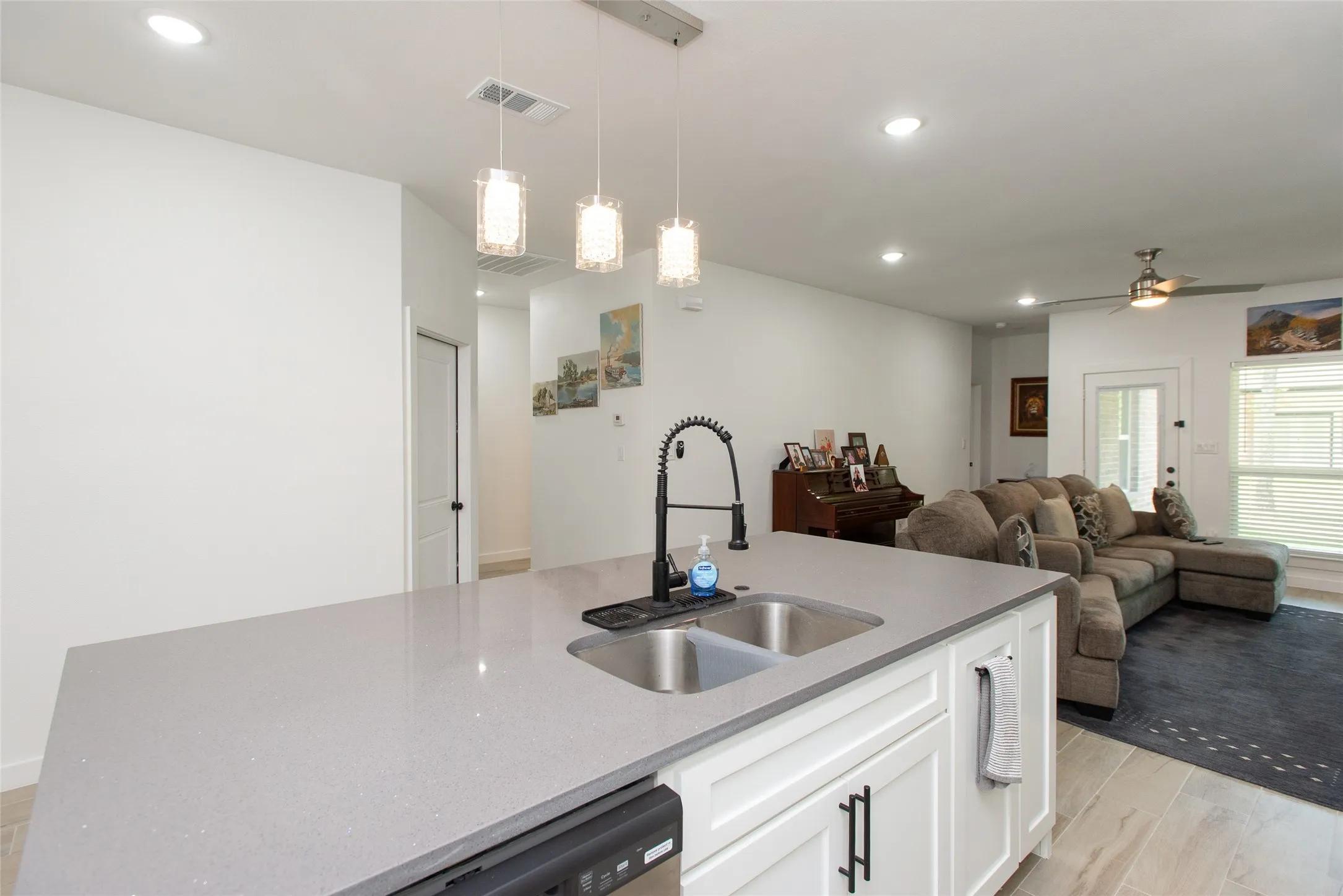 Single Family Residence For Sale in Henderson County , 119 Driftwood Drive, Trinidad, Texas 75163, 3 Bedroom, 2 Bathroom, 2 Garage spaces, 1,645 Sqft, built in 2025, mls#21321832, Real Estate Agent in Trinidad, Homes For Sale in Henderson county, Homes For Sale in Trinidad, Realtor in Trinidad Texas, Real Estate Brokerage Independent Realty Texas, Luminita Cordes Realtor