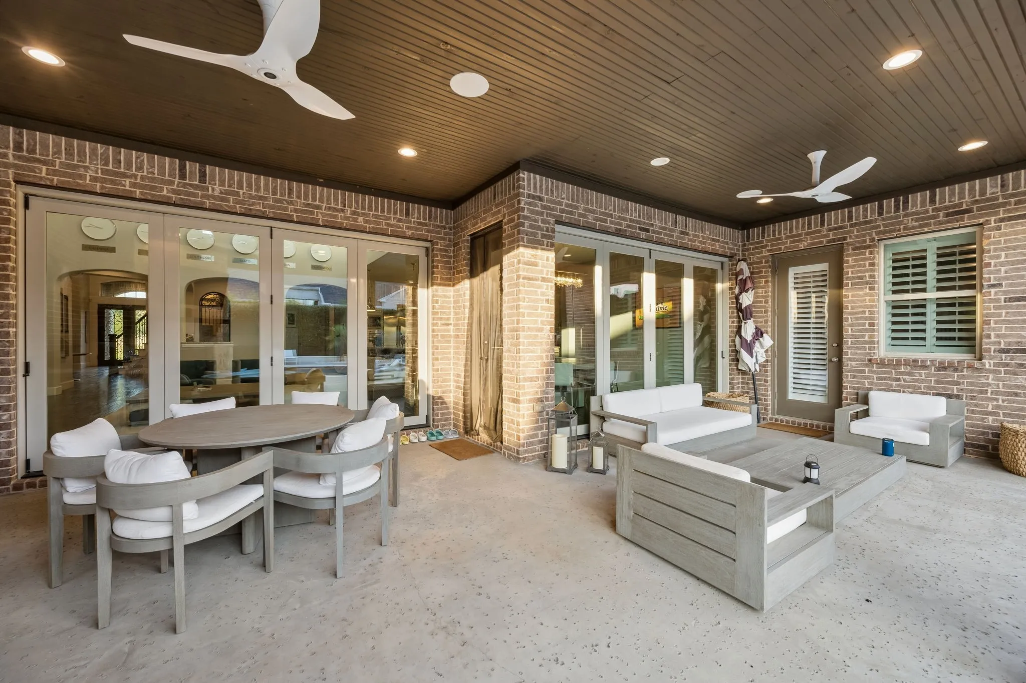 Single Family Residence For Sale in Tarrant County , 1008 Lexington Terrace, Southlake, Texas 76092, 5 Bedroom, 7 Bathroom, 4 Garage spaces, 6,365 Sqft, built in 2015, mls#21321721, Real Estate Agent in Southlake, Homes For Sale in Tarrant county, Homes For Sale in Southlake, Realtor in Southlake Texas, Real Estate Brokerage Independent Realty Texas, Luminita Cordes Realtor