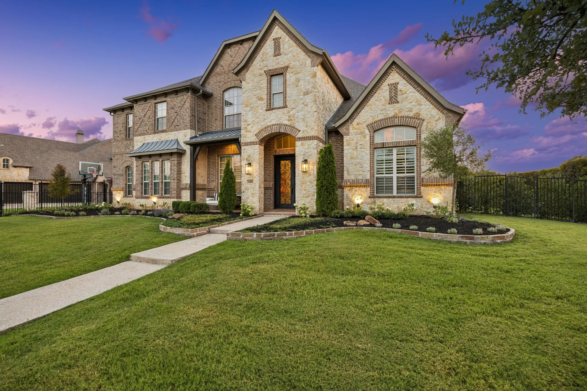 Single Family Residence For Sale in Tarrant County , 1008 Lexington Terrace, Southlake, Texas 76092, 5 Bedroom, 7 Bathroom, 4 Garage spaces, 6,365 Sqft, built in 2015, mls#21321721, Real Estate Agent in Southlake, Homes For Sale in Tarrant county, Homes For Sale in Southlake, Realtor in Southlake Texas, Real Estate Brokerage Independent Realty Texas, Luminita Cordes Realtor