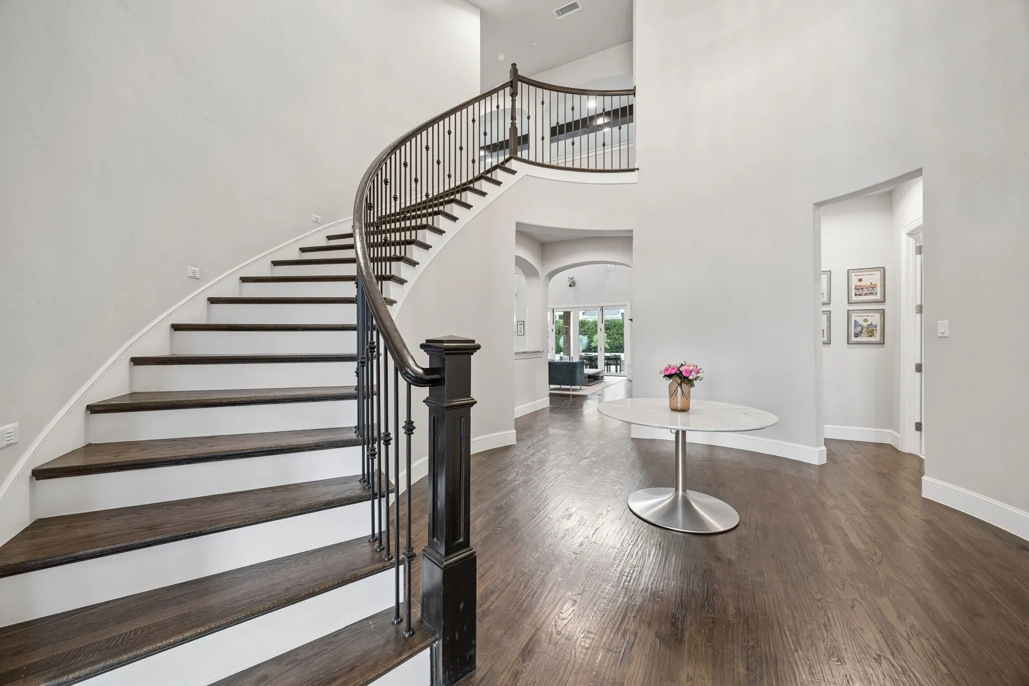 Single Family Residence For Sale in Tarrant County , 1008 Lexington Terrace, Southlake, Texas 76092, 5 Bedroom, 7 Bathroom, 4 Garage spaces, 6,365 Sqft, built in 2015, mls#21321721, Real Estate Agent in Southlake, Homes For Sale in Tarrant county, Homes For Sale in Southlake, Realtor in Southlake Texas, Real Estate Brokerage Independent Realty Texas, Luminita Cordes Realtor