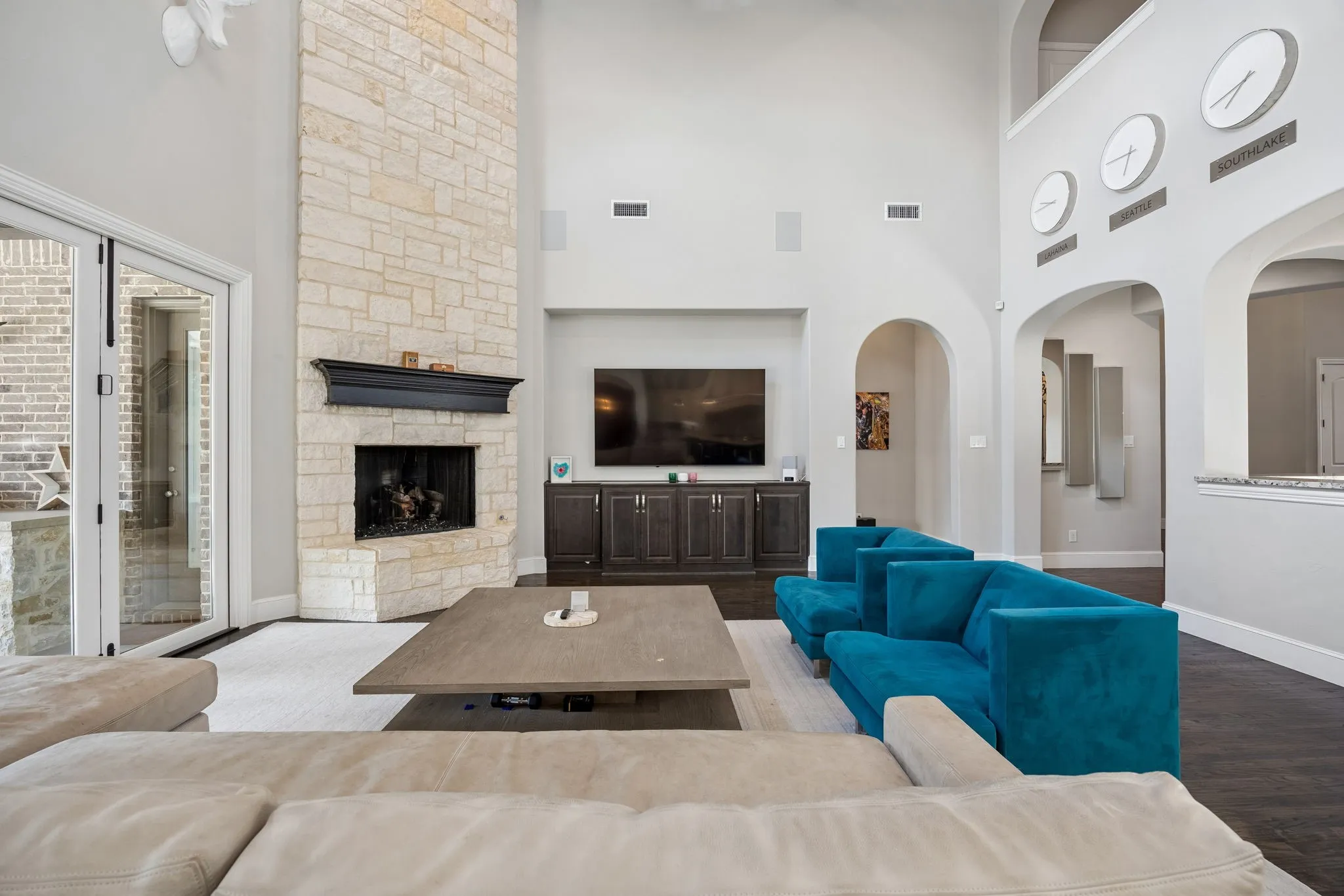 Single Family Residence For Sale in Tarrant County , 1008 Lexington Terrace, Southlake, Texas 76092, 5 Bedroom, 7 Bathroom, 4 Garage spaces, 6,365 Sqft, built in 2015, mls#21321721, Real Estate Agent in Southlake, Homes For Sale in Tarrant county, Homes For Sale in Southlake, Realtor in Southlake Texas, Real Estate Brokerage Independent Realty Texas, Luminita Cordes Realtor