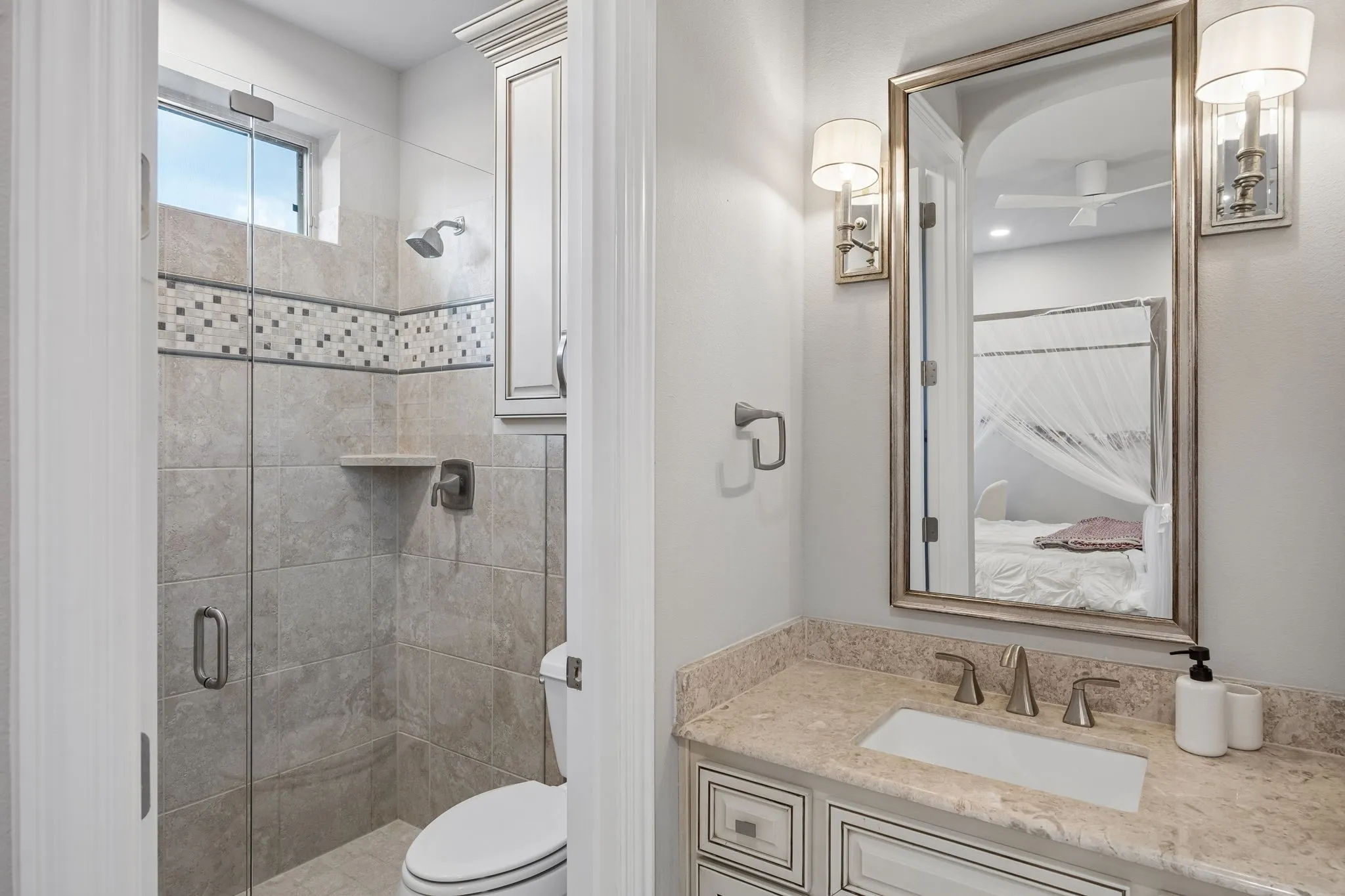 Single Family Residence For Sale in Tarrant County , 1008 Lexington Terrace, Southlake, Texas 76092, 5 Bedroom, 7 Bathroom, 4 Garage spaces, 6,365 Sqft, built in 2015, mls#21321721, Real Estate Agent in Southlake, Homes For Sale in Tarrant county, Homes For Sale in Southlake, Realtor in Southlake Texas, Real Estate Brokerage Independent Realty Texas, Luminita Cordes Realtor
