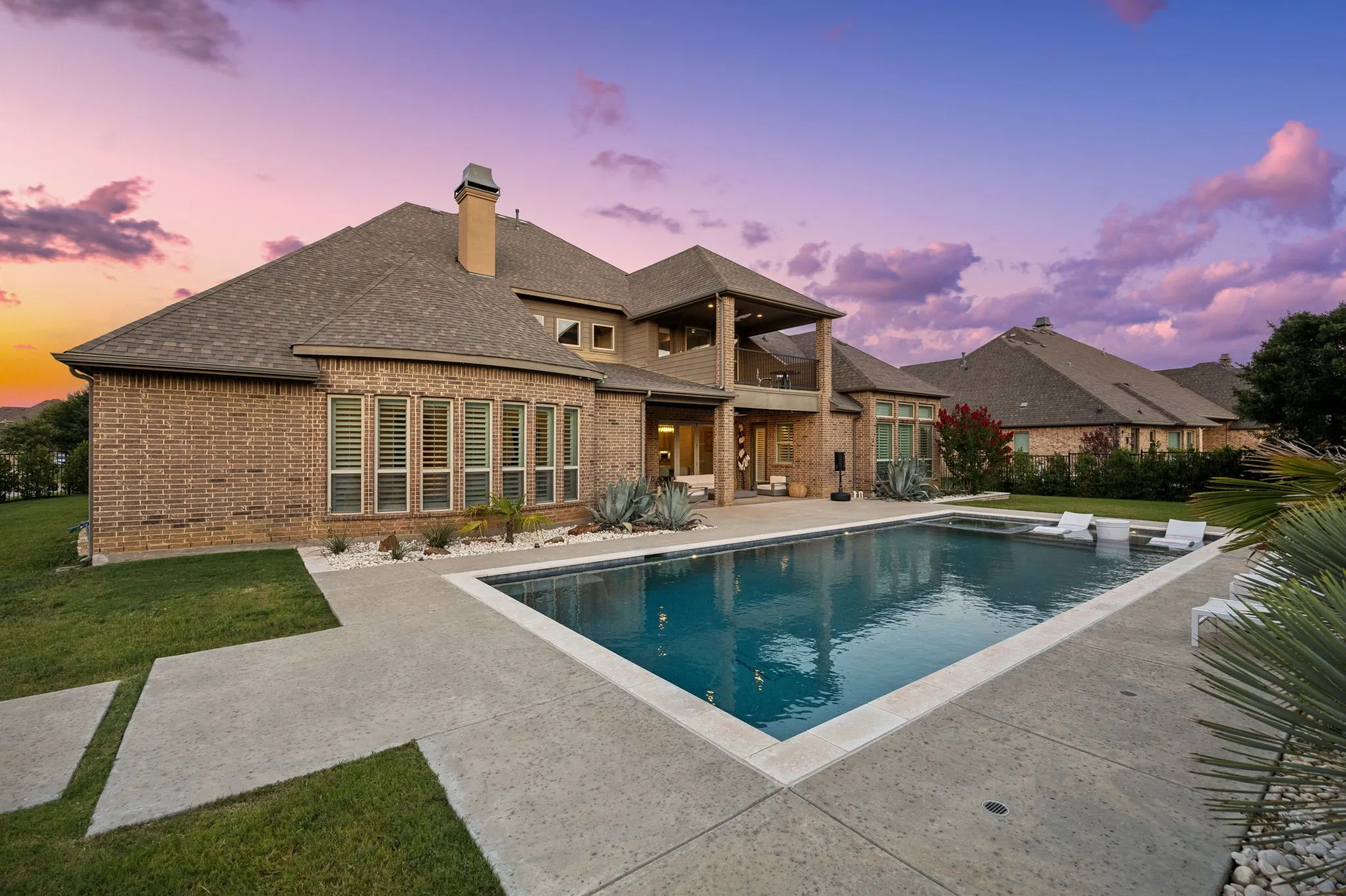 Single Family Residence For Sale in Tarrant County , 1008 Lexington Terrace, Southlake, Texas 76092, 5 Bedroom, 7 Bathroom, 4 Garage spaces, 6,365 Sqft, built in 2015, mls#21321721, Real Estate Agent in Southlake, Homes For Sale in Tarrant county, Homes For Sale in Southlake, Realtor in Southlake Texas, Real Estate Brokerage Independent Realty Texas, Luminita Cordes Realtor