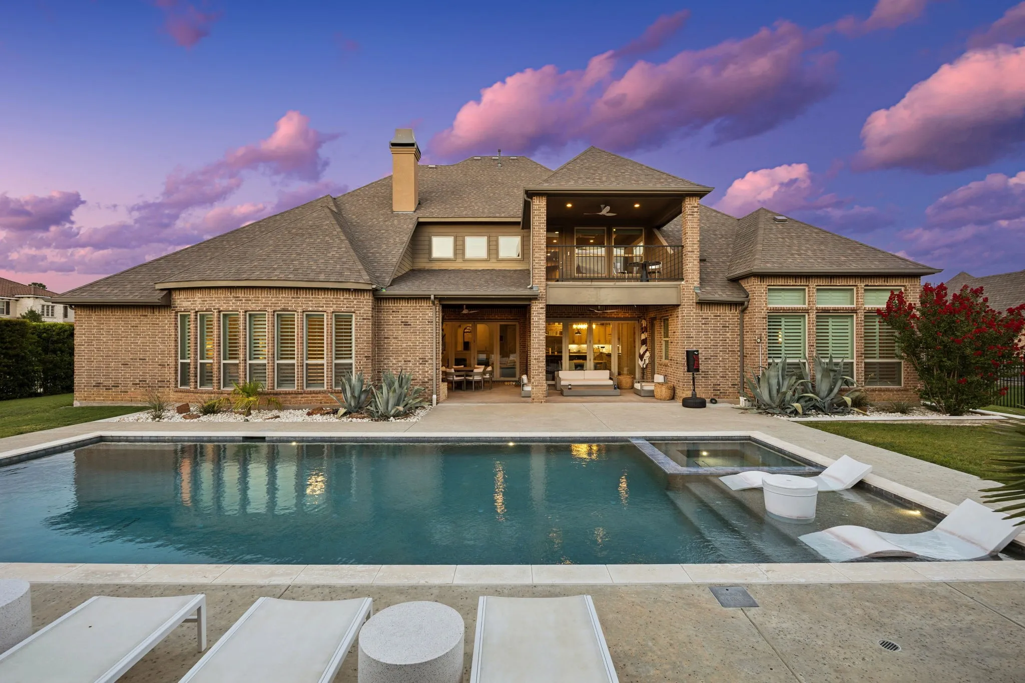 Single Family Residence For Sale in Tarrant County , 1008 Lexington Terrace, Southlake, Texas 76092, 5 Bedroom, 7 Bathroom, 4 Garage spaces, 6,365 Sqft, built in 2015, mls#21321721, Real Estate Agent in Southlake, Homes For Sale in Tarrant county, Homes For Sale in Southlake, Realtor in Southlake Texas, Real Estate Brokerage Independent Realty Texas, Luminita Cordes Realtor