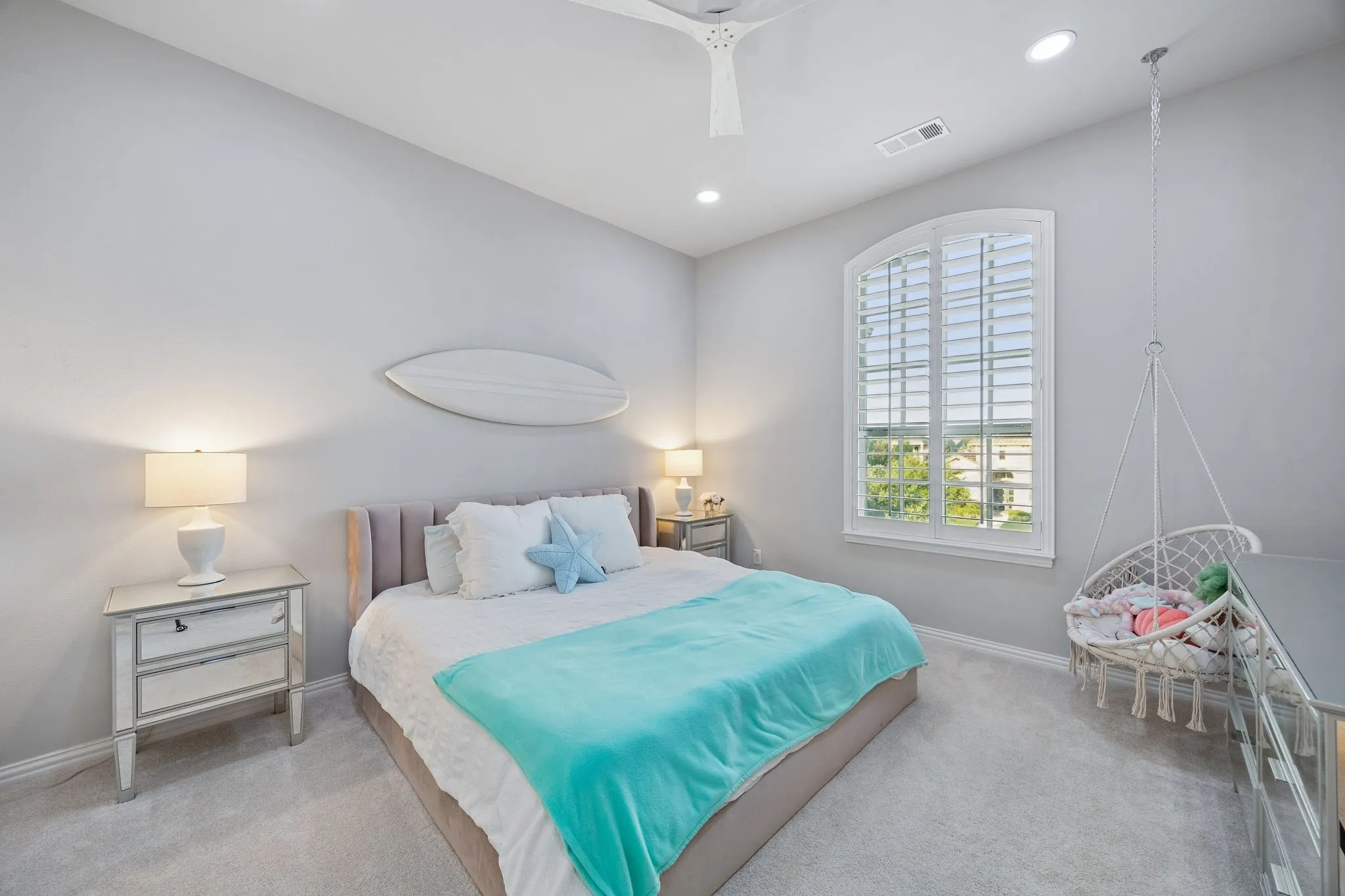 Single Family Residence For Sale in Tarrant County , 1008 Lexington Terrace, Southlake, Texas 76092, 5 Bedroom, 7 Bathroom, 4 Garage spaces, 6,365 Sqft, built in 2015, mls#21321721, Real Estate Agent in Southlake, Homes For Sale in Tarrant county, Homes For Sale in Southlake, Realtor in Southlake Texas, Real Estate Brokerage Independent Realty Texas, Luminita Cordes Realtor