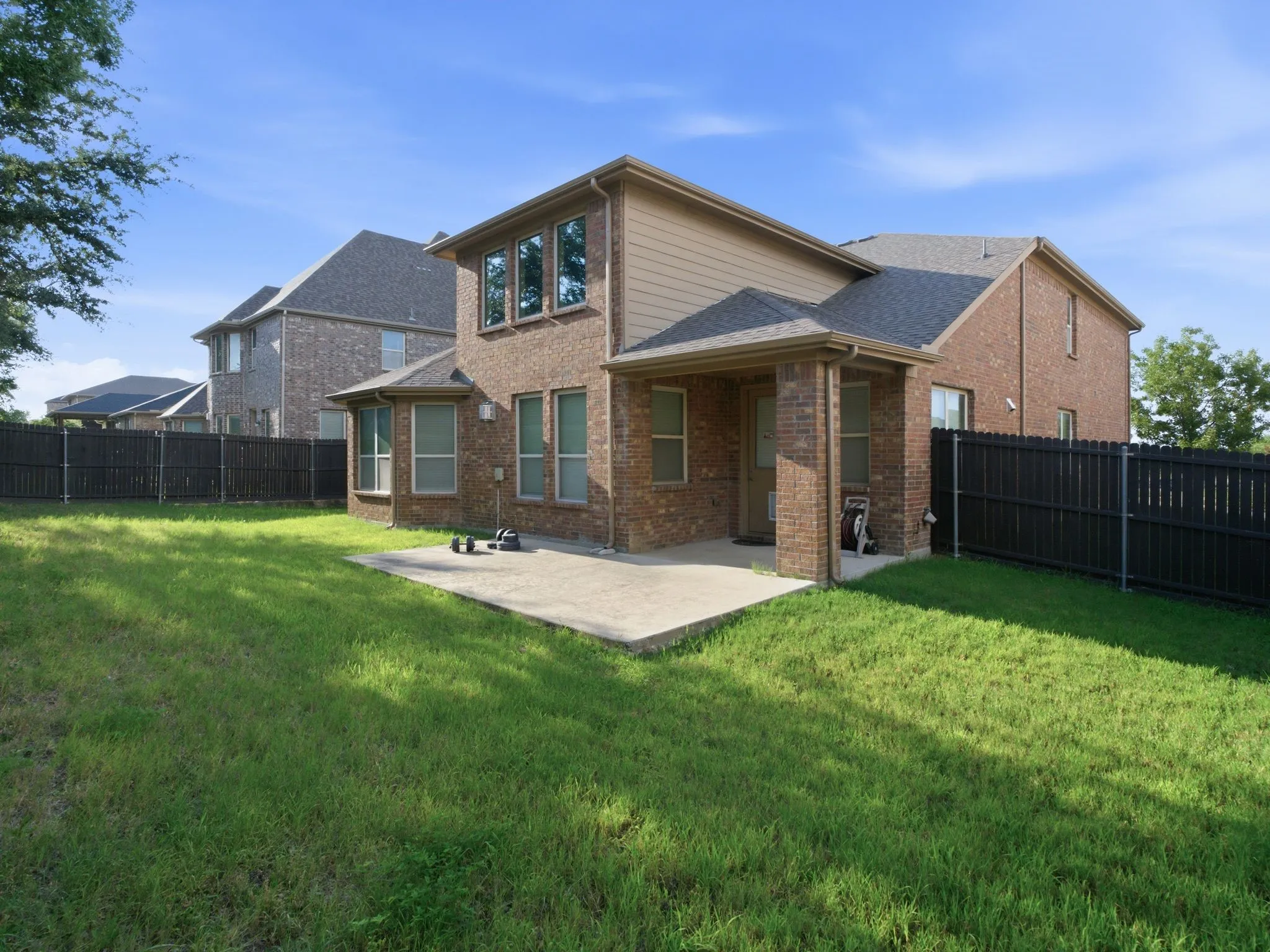 Single Family Residence For Sale in Denton County , 3052 Seabrook Drive, Little Elm, Texas 75068, 5 Bedroom, 3 Bathroom, 2 Garage spaces, 3,240 Sqft, built in 2014, mls#21321883, Real Estate Agent in Little Elm, Homes For Sale in Denton county, Homes For Sale in Little Elm, Realtor in Little Elm Texas, Real Estate Brokerage Independent Realty Texas, Luminita Cordes Realtor