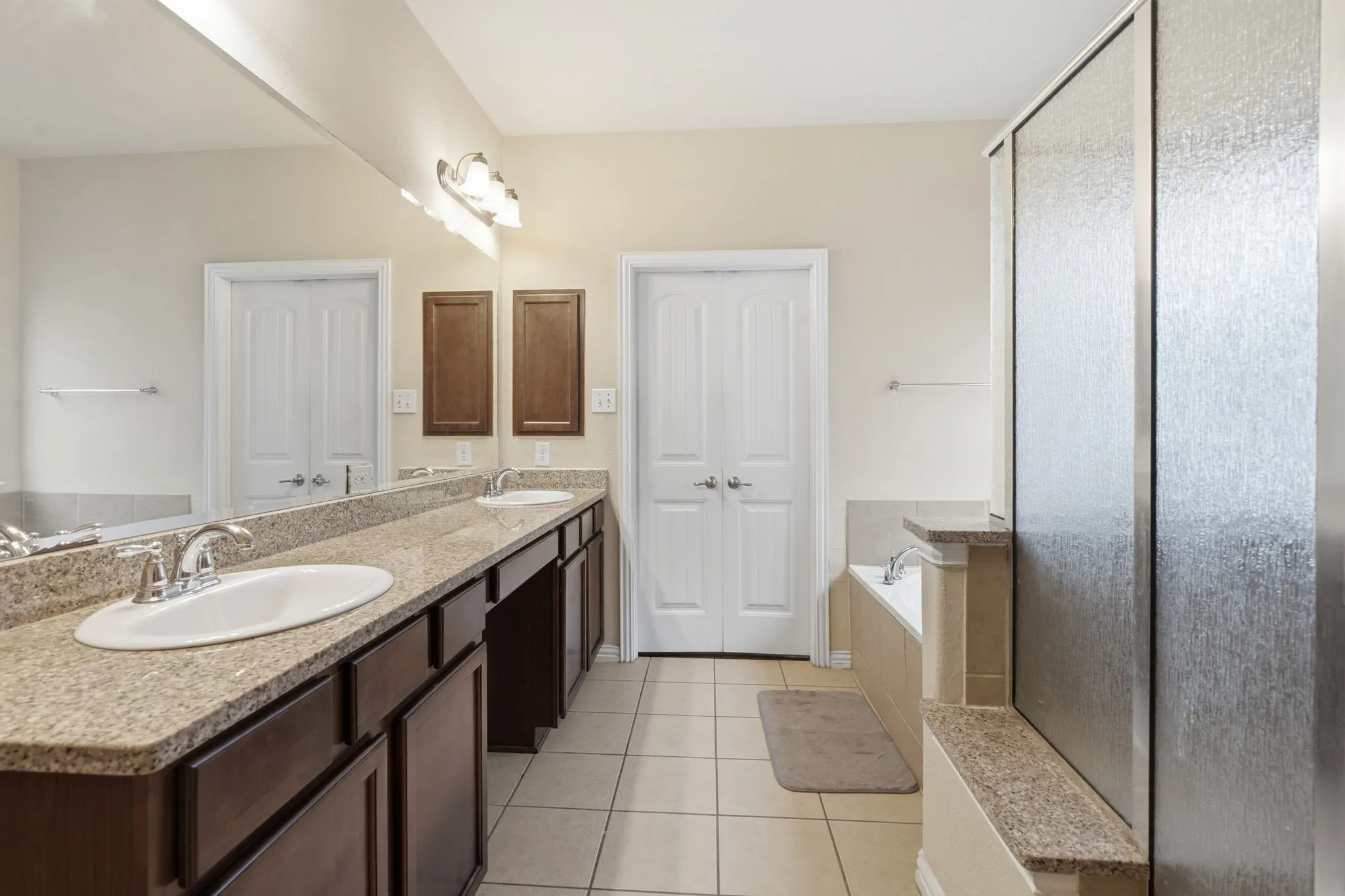 Single Family Residence For Sale in Denton County , 3052 Seabrook Drive, Little Elm, Texas 75068, 5 Bedroom, 3 Bathroom, 2 Garage spaces, 3,240 Sqft, built in 2014, mls#21321883, Real Estate Agent in Little Elm, Homes For Sale in Denton county, Homes For Sale in Little Elm, Realtor in Little Elm Texas, Real Estate Brokerage Independent Realty Texas, Luminita Cordes Realtor