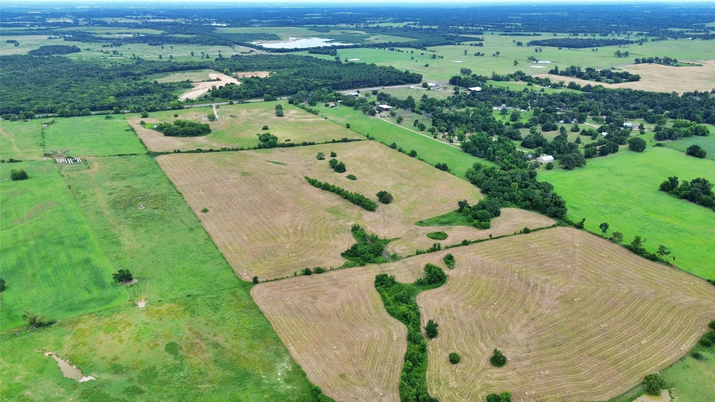 Farm For Sale in Hopkins County , 6818 Texas Highway 11 E, Sulphur Springs, Texas 75482, 4 Bedroom, 3 Bathroom, Garage spaces, 2,300 Sqft, built in 2013, mls#21321589, Real Estate Agent in Sulphur Springs, Homes For Sale in Hopkins county, Homes For Sale in Sulphur Springs, Realtor in Sulphur Springs Texas, Real Estate Brokerage Independent Realty Texas, Luminita Cordes Realtor