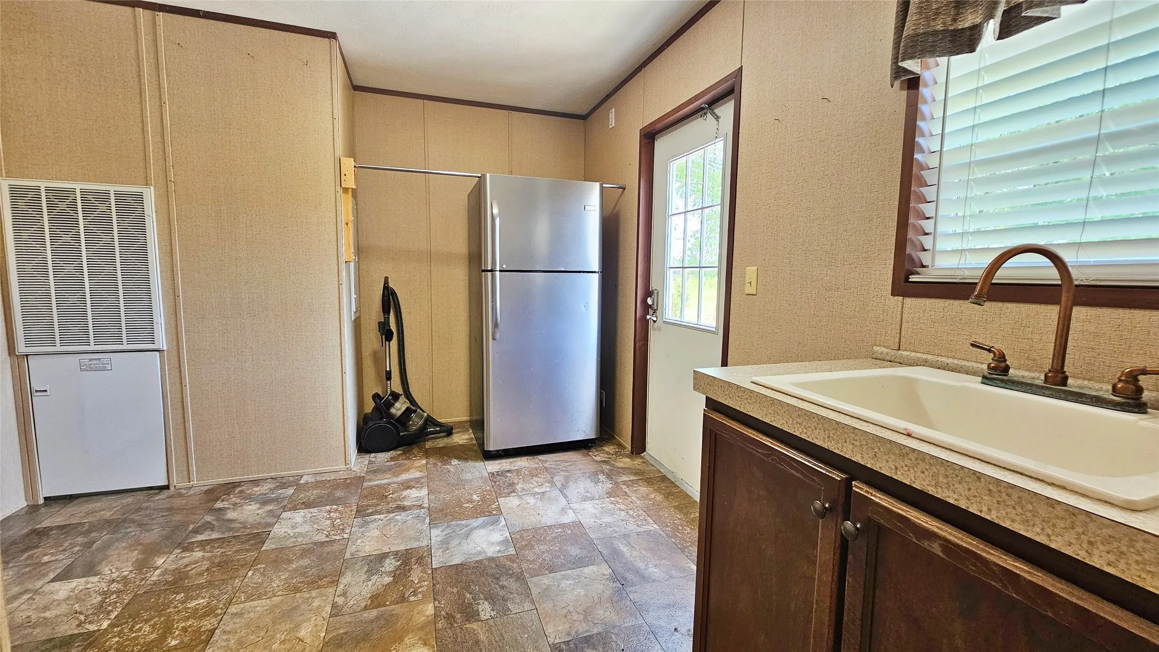 Farm For Sale in Hopkins County , 6818 Texas Highway 11 E, Sulphur Springs, Texas 75482, 4 Bedroom, 3 Bathroom, Garage spaces, 2,300 Sqft, built in 2013, mls#21321589, Real Estate Agent in Sulphur Springs, Homes For Sale in Hopkins county, Homes For Sale in Sulphur Springs, Realtor in Sulphur Springs Texas, Real Estate Brokerage Independent Realty Texas, Luminita Cordes Realtor