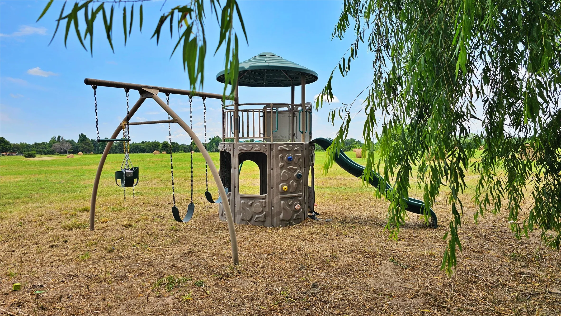 Farm For Sale in Hopkins County , 6818 Texas Highway 11 E, Sulphur Springs, Texas 75482, 4 Bedroom, 3 Bathroom, Garage spaces, 2,300 Sqft, built in 2013, mls#21321589, Real Estate Agent in Sulphur Springs, Homes For Sale in Hopkins county, Homes For Sale in Sulphur Springs, Realtor in Sulphur Springs Texas, Real Estate Brokerage Independent Realty Texas, Luminita Cordes Realtor