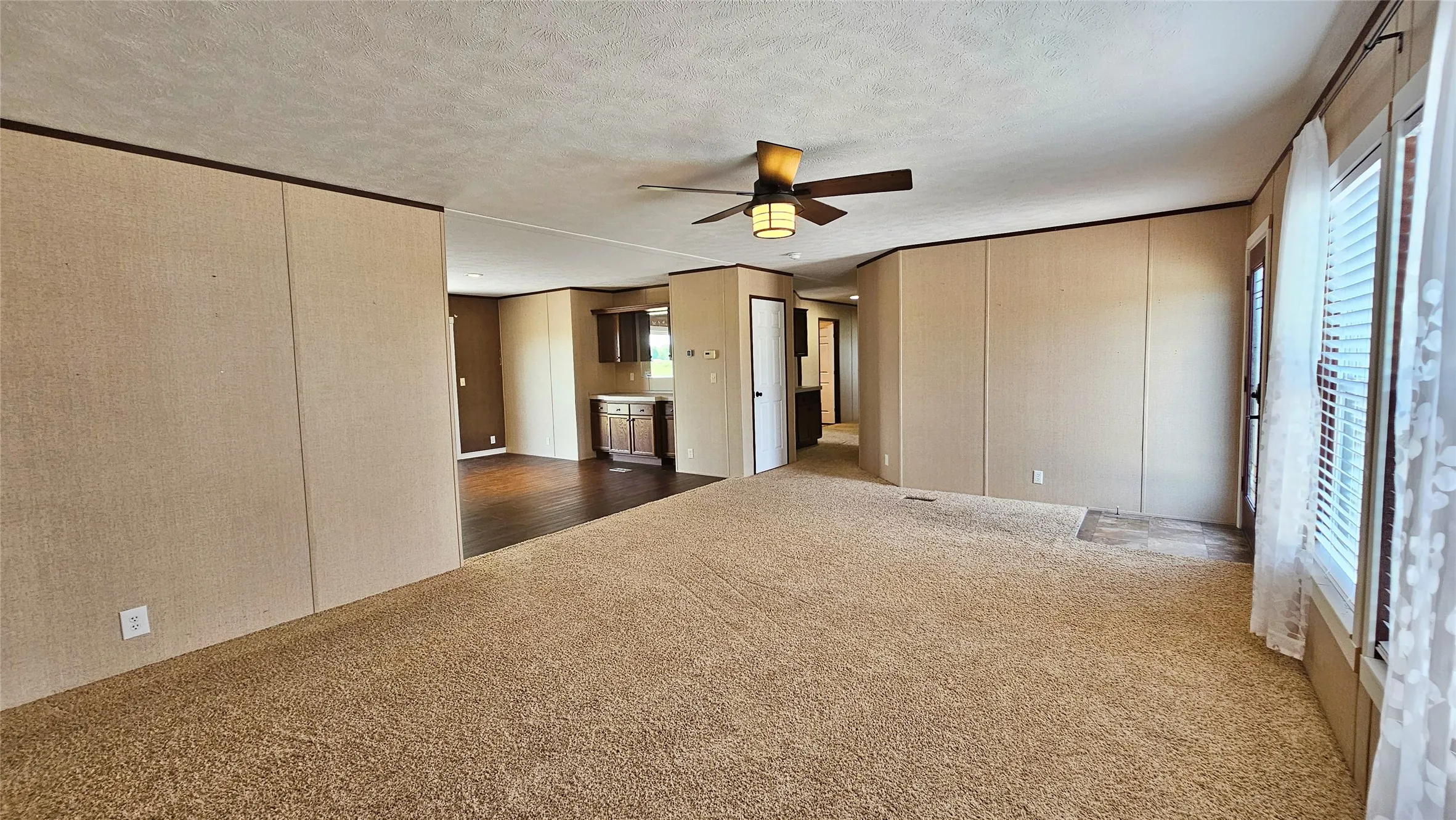 Farm For Sale in Hopkins County , 6818 Texas Highway 11 E, Sulphur Springs, Texas 75482, 4 Bedroom, 3 Bathroom, Garage spaces, 2,300 Sqft, built in 2013, mls#21321589, Real Estate Agent in Sulphur Springs, Homes For Sale in Hopkins county, Homes For Sale in Sulphur Springs, Realtor in Sulphur Springs Texas, Real Estate Brokerage Independent Realty Texas, Luminita Cordes Realtor