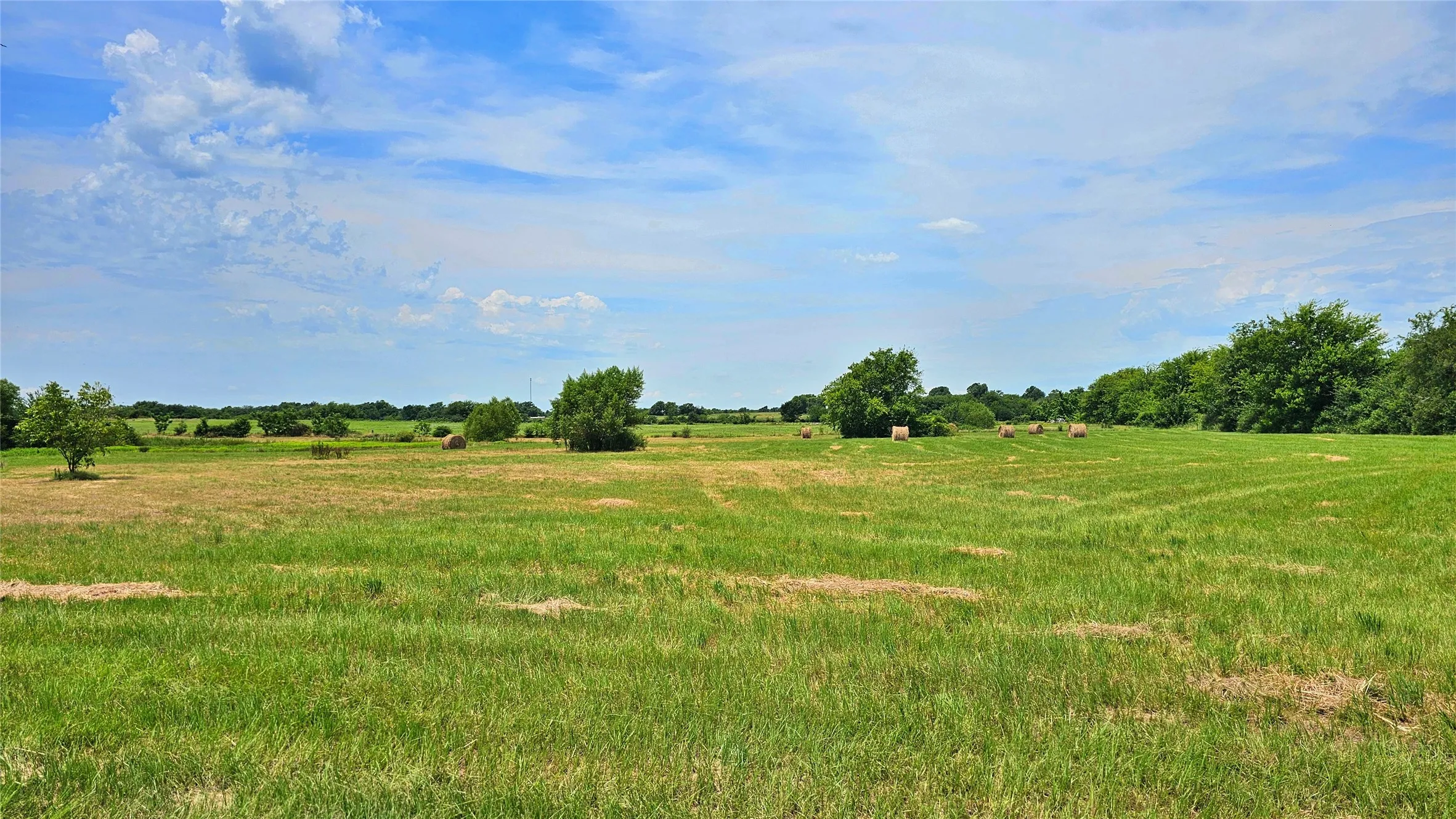 Farm For Sale in Hopkins County , 6818 Texas Highway 11 E, Sulphur Springs, Texas 75482, 4 Bedroom, 3 Bathroom, Garage spaces, 2,300 Sqft, built in 2013, mls#21321589, Real Estate Agent in Sulphur Springs, Homes For Sale in Hopkins county, Homes For Sale in Sulphur Springs, Realtor in Sulphur Springs Texas, Real Estate Brokerage Independent Realty Texas, Luminita Cordes Realtor