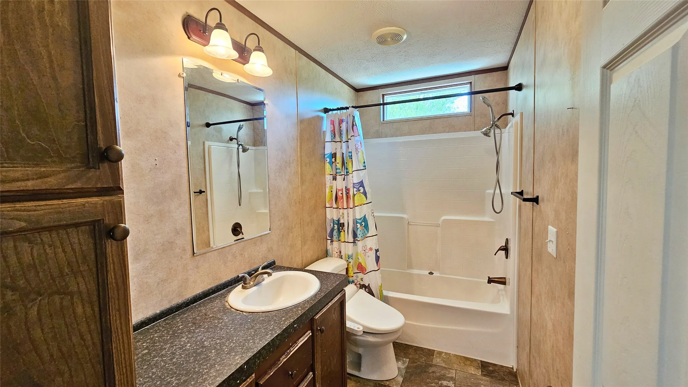 Farm For Sale in Hopkins County , 6818 Texas Highway 11 E, Sulphur Springs, Texas 75482, 4 Bedroom, 3 Bathroom, Garage spaces, 2,300 Sqft, built in 2013, mls#21321589, Real Estate Agent in Sulphur Springs, Homes For Sale in Hopkins county, Homes For Sale in Sulphur Springs, Realtor in Sulphur Springs Texas, Real Estate Brokerage Independent Realty Texas, Luminita Cordes Realtor