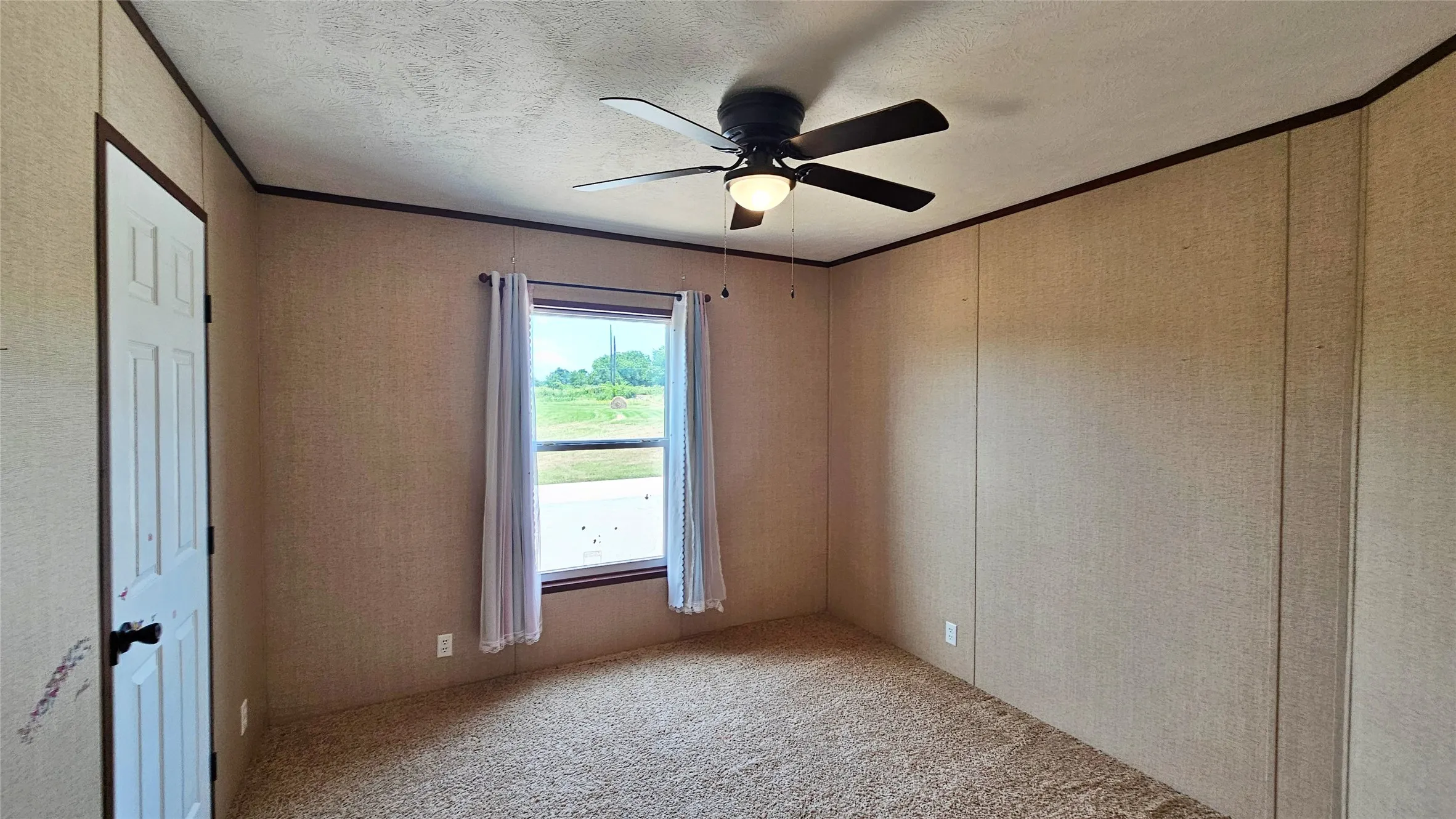 Farm For Sale in Hopkins County , 6818 Texas Highway 11 E, Sulphur Springs, Texas 75482, 4 Bedroom, 3 Bathroom, Garage spaces, 2,300 Sqft, built in 2013, mls#21321589, Real Estate Agent in Sulphur Springs, Homes For Sale in Hopkins county, Homes For Sale in Sulphur Springs, Realtor in Sulphur Springs Texas, Real Estate Brokerage Independent Realty Texas, Luminita Cordes Realtor