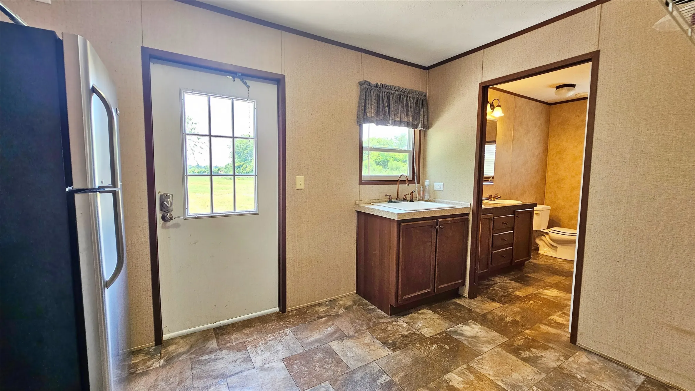 Farm For Sale in Hopkins County , 6818 Texas Highway 11 E, Sulphur Springs, Texas 75482, 4 Bedroom, 3 Bathroom, Garage spaces, 2,300 Sqft, built in 2013, mls#21321589, Real Estate Agent in Sulphur Springs, Homes For Sale in Hopkins county, Homes For Sale in Sulphur Springs, Realtor in Sulphur Springs Texas, Real Estate Brokerage Independent Realty Texas, Luminita Cordes Realtor