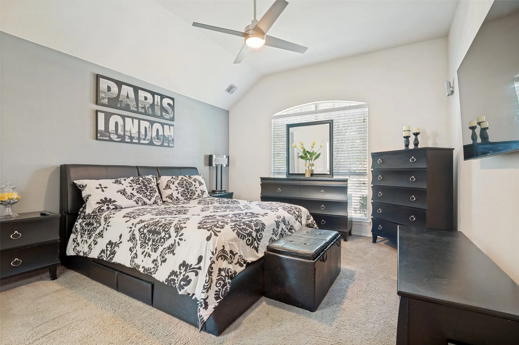 Single Family Residence For Sale in Dallas County , 437 Castle Street, De Soto, Texas 75115, 3 Bedroom, 2 Bathroom, 2 Garage spaces, 1,941 Sqft, built in 2008, mls#21321895, Real Estate Agent in De Soto, Homes For Sale in Dallas county, Homes For Sale in De Soto, Realtor in De Soto Texas, Real Estate Brokerage Independent Realty Texas, Luminita Cordes Realtor