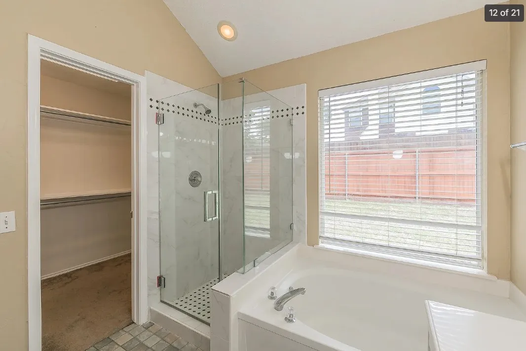 Single Family Residence For Rent in Tarrant County , 210 Madisson Drive, Euless, Texas 76039, 3 Bedroom, 2 Bathroom, 2 Garage spaces, 1,541 Sqft, built in 1996, mls#21320515, Real Estate Agent in Euless, Homes For Rent in Tarrant county, Homes For Rent in Euless, Realtor in Euless Texas, Real Estate Brokerage Independent Realty Texas, Luminita Cordes Realtor