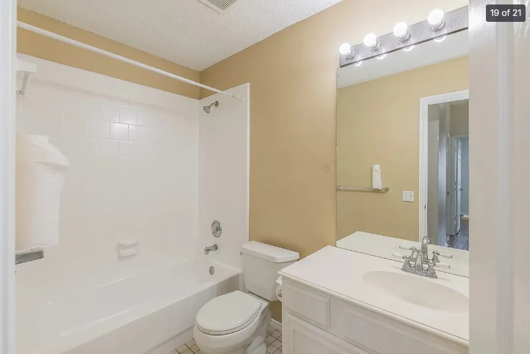 Single Family Residence For Rent in Tarrant County , 210 Madisson Drive, Euless, Texas 76039, 3 Bedroom, 2 Bathroom, 2 Garage spaces, 1,541 Sqft, built in 1996, mls#21320515, Real Estate Agent in Euless, Homes For Rent in Tarrant county, Homes For Rent in Euless, Realtor in Euless Texas, Real Estate Brokerage Independent Realty Texas, Luminita Cordes Realtor