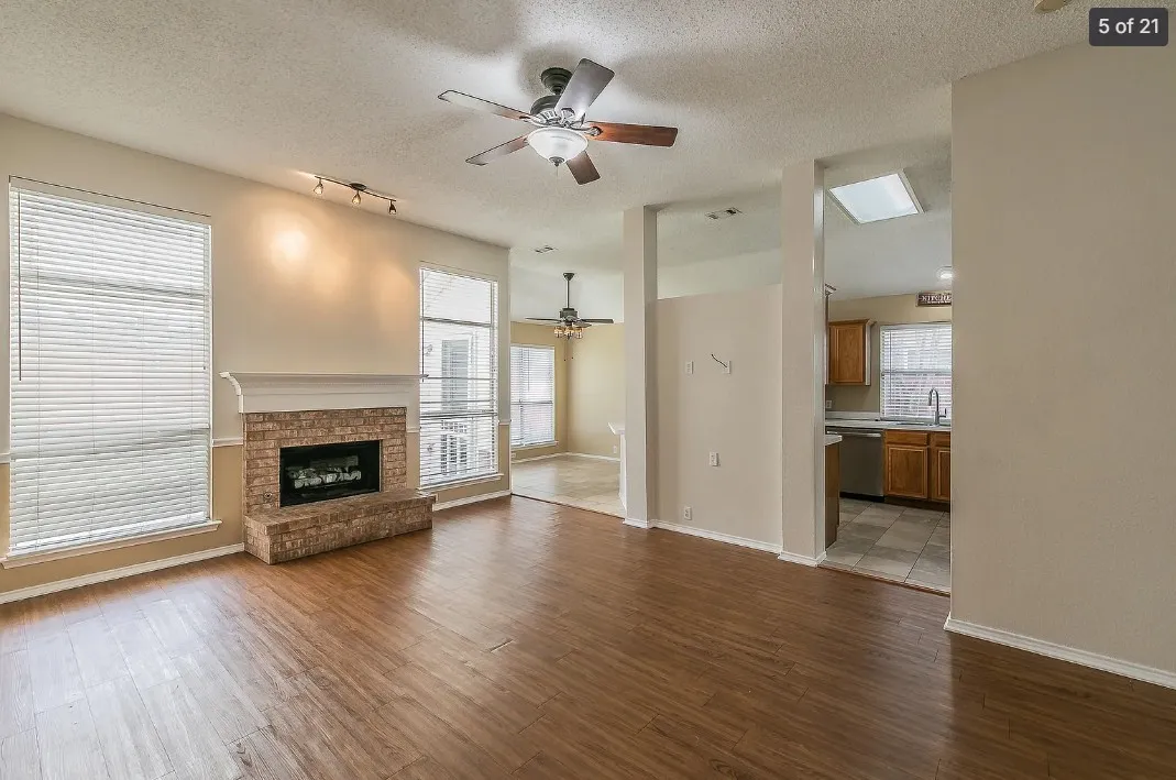 Single Family Residence For Rent in Tarrant County , 210 Madisson Drive, Euless, Texas 76039, 3 Bedroom, 2 Bathroom, 2 Garage spaces, 1,541 Sqft, built in 1996, mls#21320515, Real Estate Agent in Euless, Homes For Rent in Tarrant county, Homes For Rent in Euless, Realtor in Euless Texas, Real Estate Brokerage Independent Realty Texas, Luminita Cordes Realtor