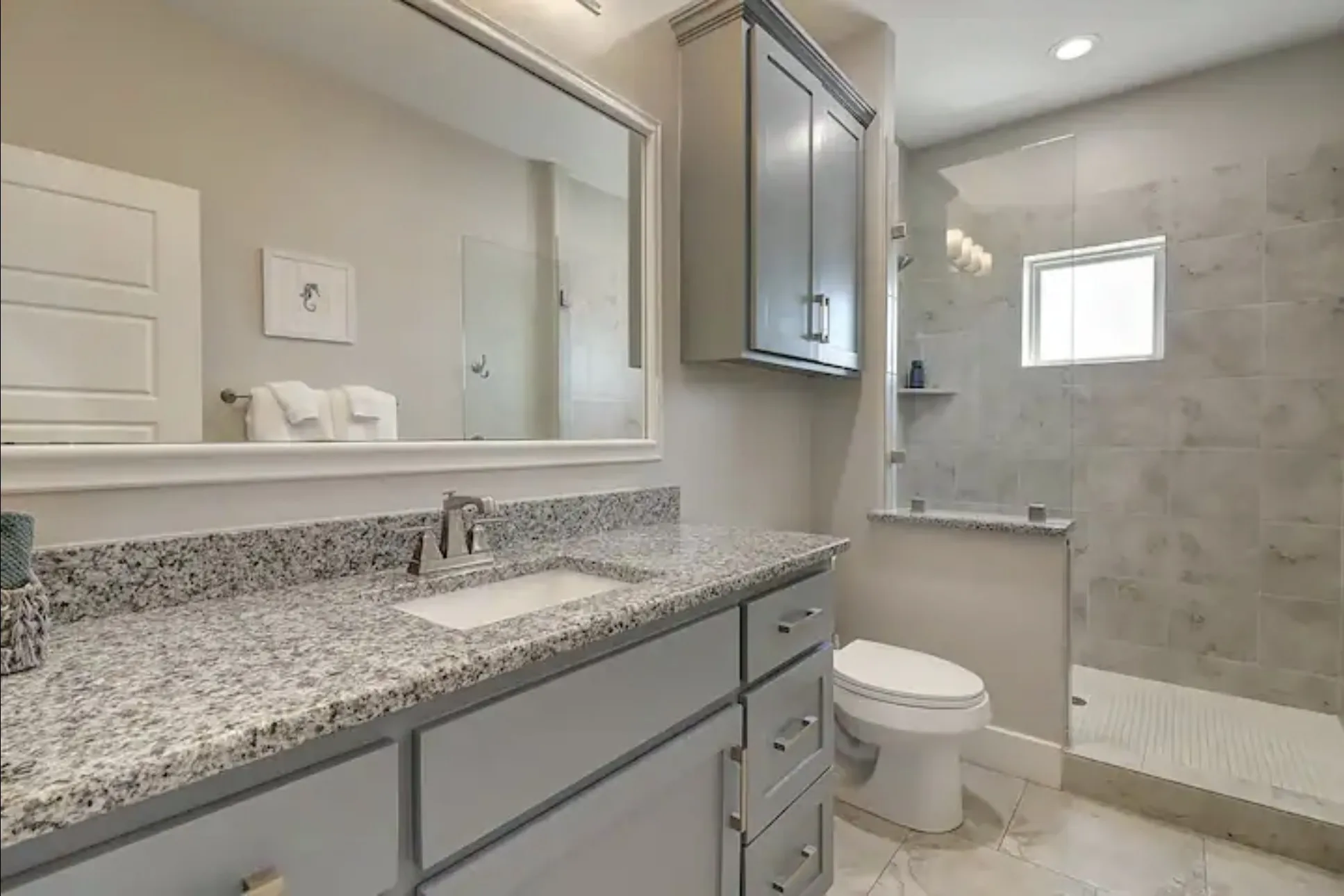Single Family Residence For Sale in Nueces County , 6501 Villa Castellon Drive, Port Aransas, Texas 78373, 4 Bedroom, 4 Bathroom, 2 Garage spaces, 2,932 Sqft, built in 2016, mls#21321910, Real Estate Agent in Port Aransas, Homes For Sale in Nueces county, Homes For Sale in Port Aransas, Realtor in Port Aransas Texas, Real Estate Brokerage Independent Realty Texas, Luminita Cordes Realtor