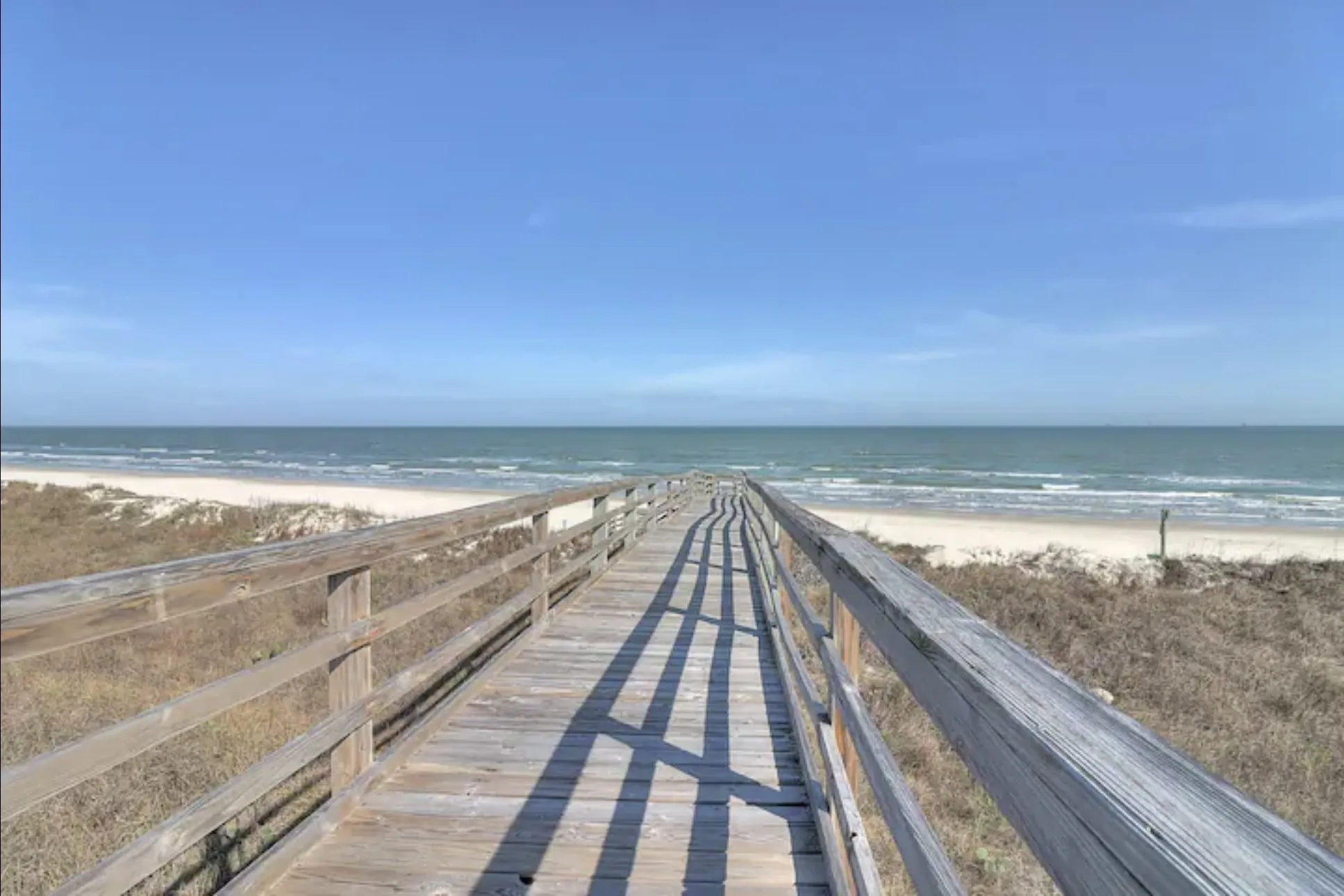 Single Family Residence For Sale in Nueces County , 6501 Villa Castellon Drive, Port Aransas, Texas 78373, 4 Bedroom, 4 Bathroom, 2 Garage spaces, 2,932 Sqft, built in 2016, mls#21321910, Real Estate Agent in Port Aransas, Homes For Sale in Nueces county, Homes For Sale in Port Aransas, Realtor in Port Aransas Texas, Real Estate Brokerage Independent Realty Texas, Luminita Cordes Realtor