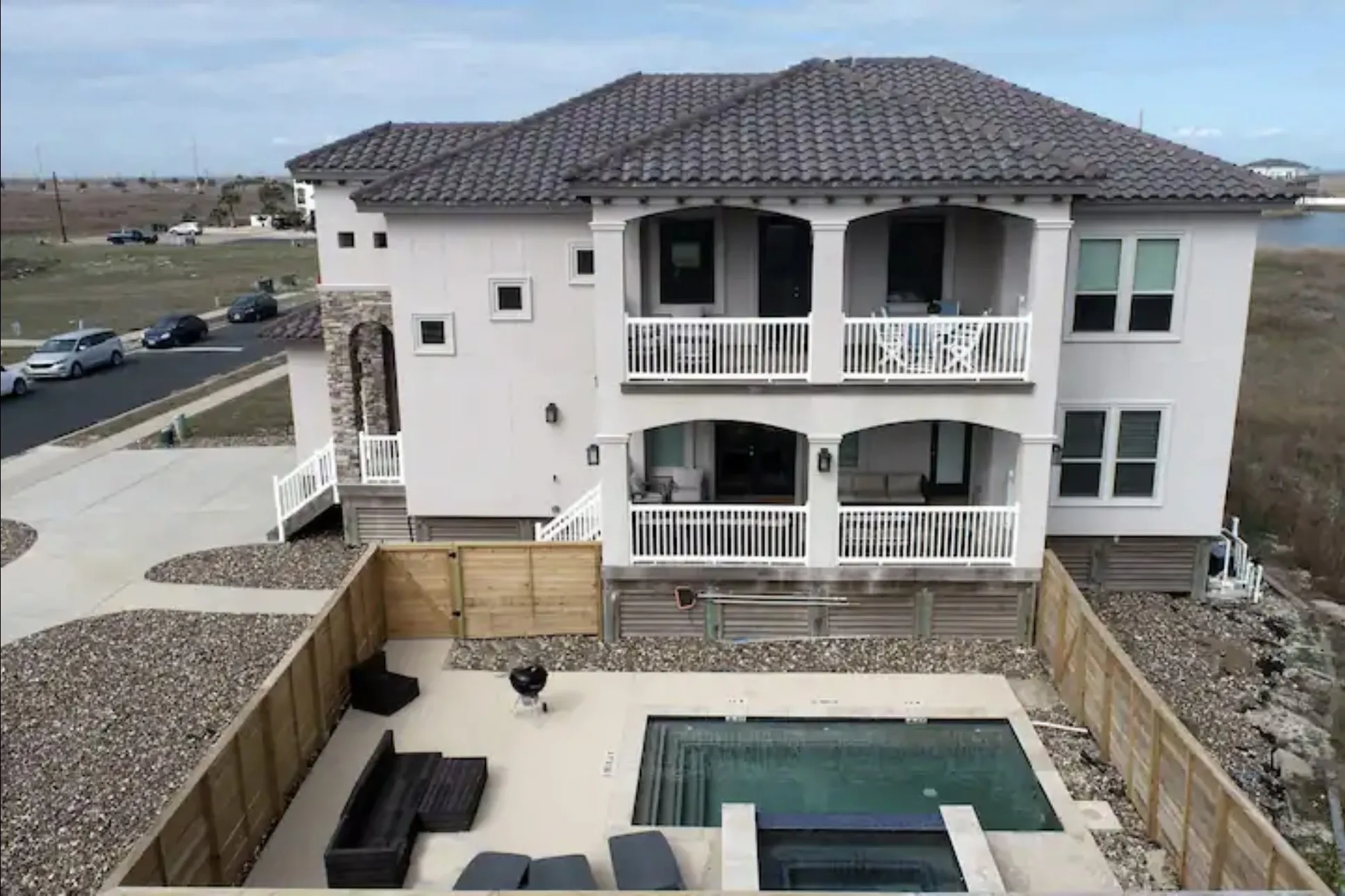 Single Family Residence For Sale in Nueces County , 6501 Villa Castellon Drive, Port Aransas, Texas 78373, 4 Bedroom, 4 Bathroom, 2 Garage spaces, 2,932 Sqft, built in 2016, mls#21321910, Real Estate Agent in Port Aransas, Homes For Sale in Nueces county, Homes For Sale in Port Aransas, Realtor in Port Aransas Texas, Real Estate Brokerage Independent Realty Texas, Luminita Cordes Realtor