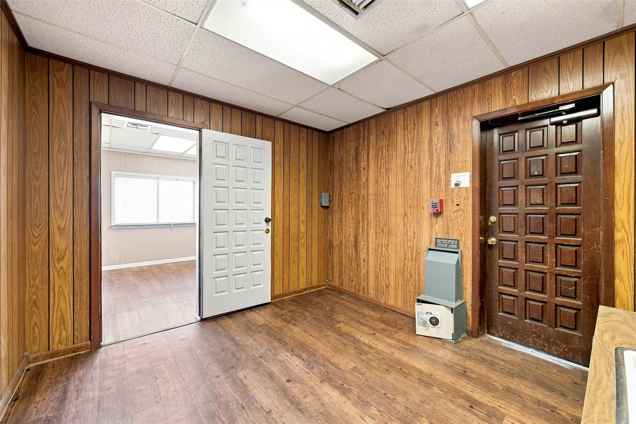 Business For Sale in Mc Lennan County , 2501 Franklin Avenue, Waco, Texas 76710, 0, 0, Garage spaces, 0 Sqft, built in 1950, Price $549,900, mls#21321923, Real Estate Agent in Waco, Homes For Sale in Mc Lennan county, Homes For Sale in Waco, Realtor in Waco Texas, Real Estate Brokerage Independent Realty Texas, Luminita Cordes Realtor