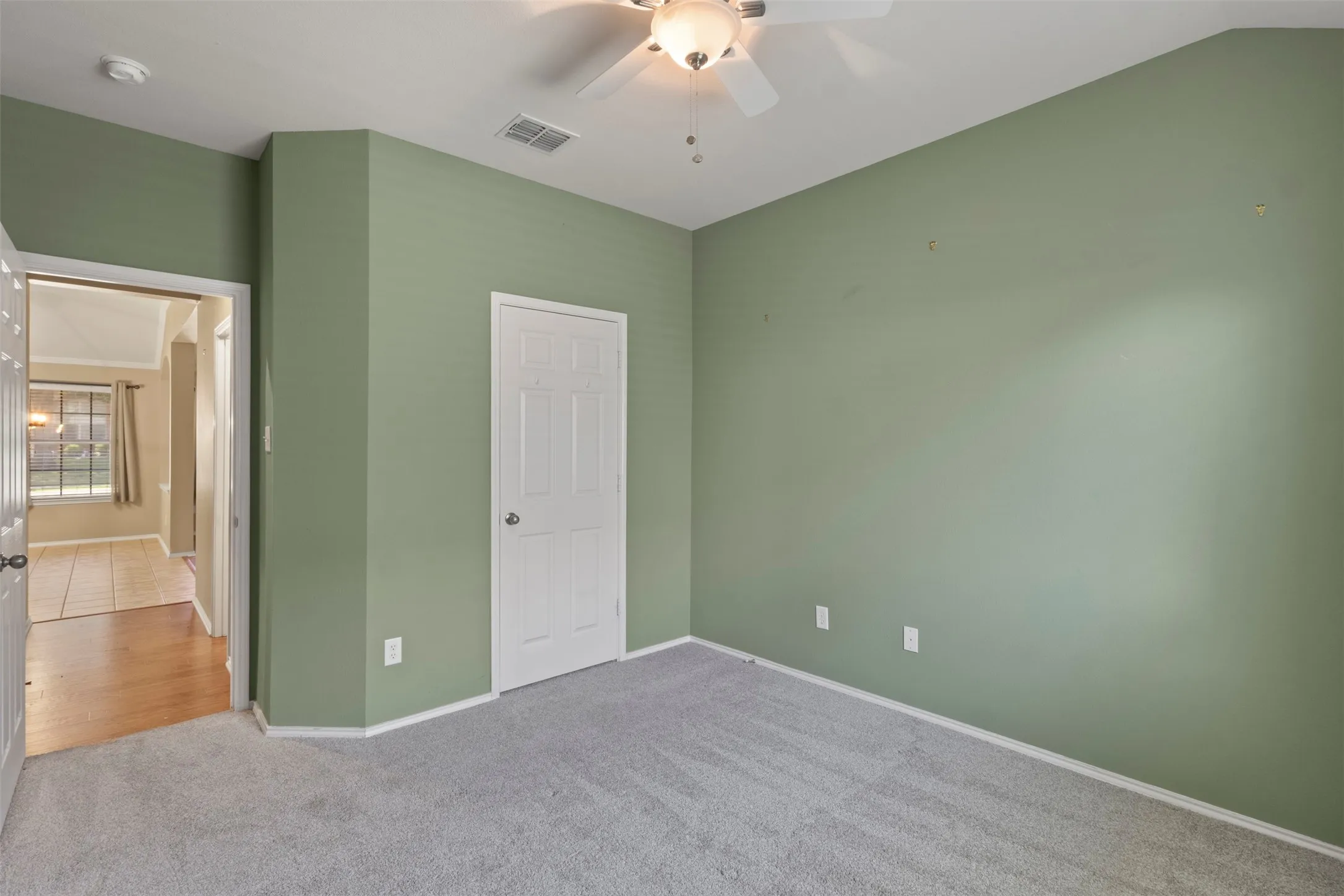 Single Family Residence For Sale in Collin County , 1201 Iron Horse Street, Wylie, Texas 75098, 3 Bedroom, 2 Bathroom, 3 Garage spaces, 2,018 Sqft, built in 2005, mls#21321782, Real Estate Agent in Wylie, Homes For Sale in Collin county, Homes For Sale in Wylie, Realtor in Wylie Texas, Real Estate Brokerage Independent Realty Texas, Luminita Cordes Realtor