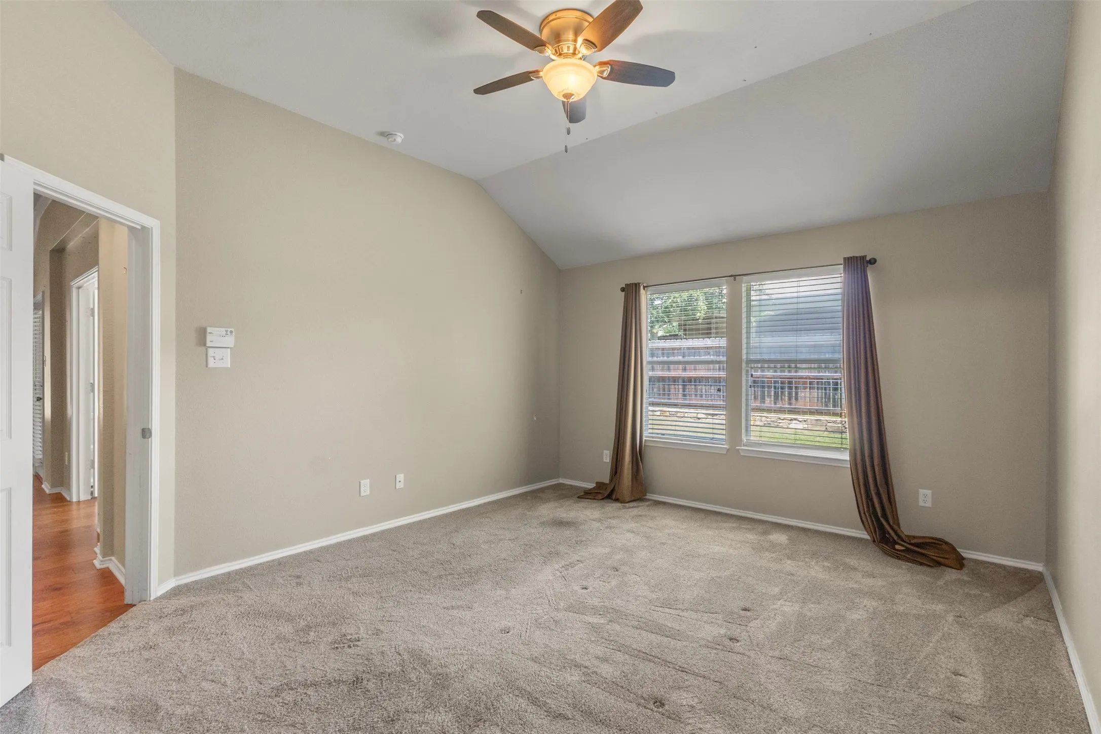 Single Family Residence For Sale in Collin County , 1201 Iron Horse Street, Wylie, Texas 75098, 3 Bedroom, 2 Bathroom, 3 Garage spaces, 2,018 Sqft, built in 2005, mls#21321782, Real Estate Agent in Wylie, Homes For Sale in Collin county, Homes For Sale in Wylie, Realtor in Wylie Texas, Real Estate Brokerage Independent Realty Texas, Luminita Cordes Realtor