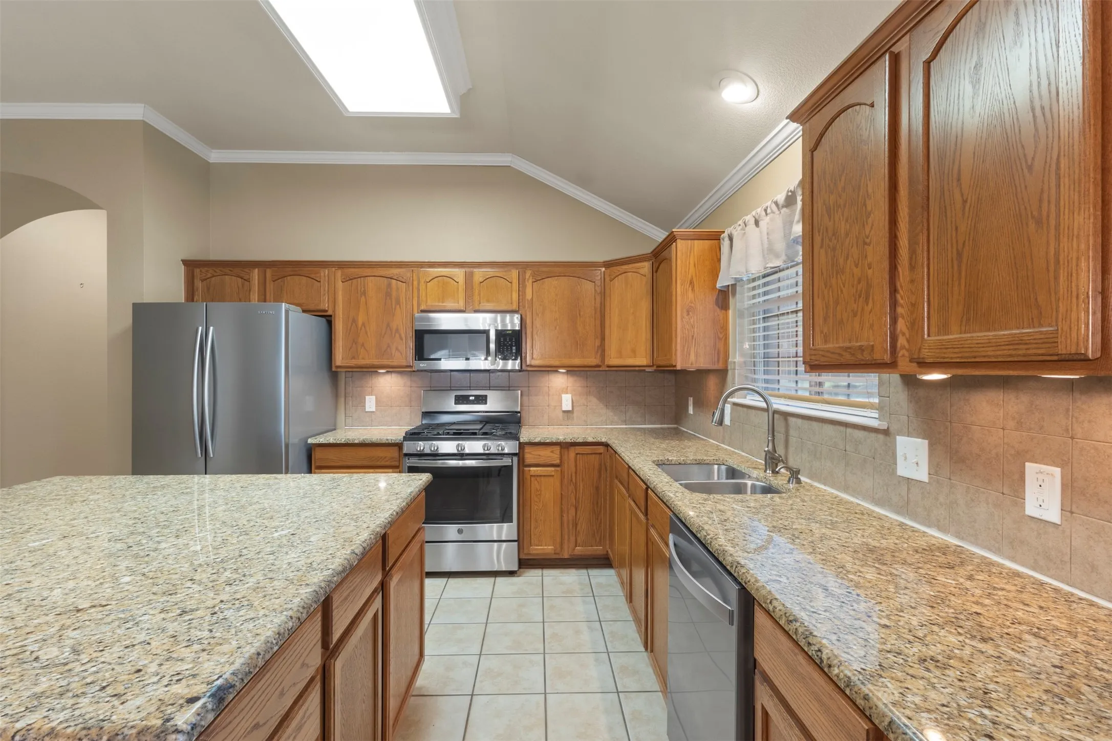 Single Family Residence For Sale in Collin County , 1201 Iron Horse Street, Wylie, Texas 75098, 3 Bedroom, 2 Bathroom, 3 Garage spaces, 2,018 Sqft, built in 2005, mls#21321782, Real Estate Agent in Wylie, Homes For Sale in Collin county, Homes For Sale in Wylie, Realtor in Wylie Texas, Real Estate Brokerage Independent Realty Texas, Luminita Cordes Realtor