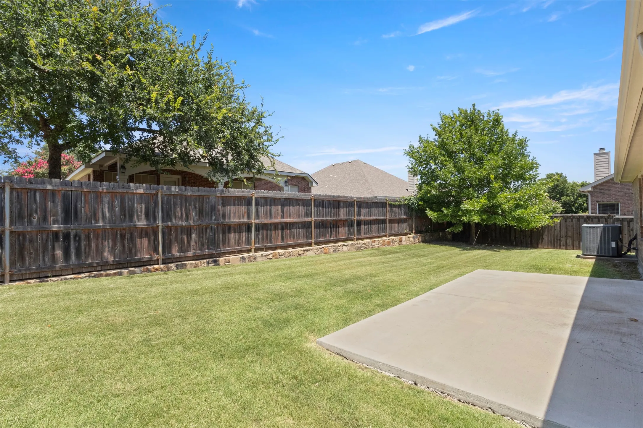 Single Family Residence For Sale in Collin County , 1201 Iron Horse Street, Wylie, Texas 75098, 3 Bedroom, 2 Bathroom, 3 Garage spaces, 2,018 Sqft, built in 2005, mls#21321782, Real Estate Agent in Wylie, Homes For Sale in Collin county, Homes For Sale in Wylie, Realtor in Wylie Texas, Real Estate Brokerage Independent Realty Texas, Luminita Cordes Realtor