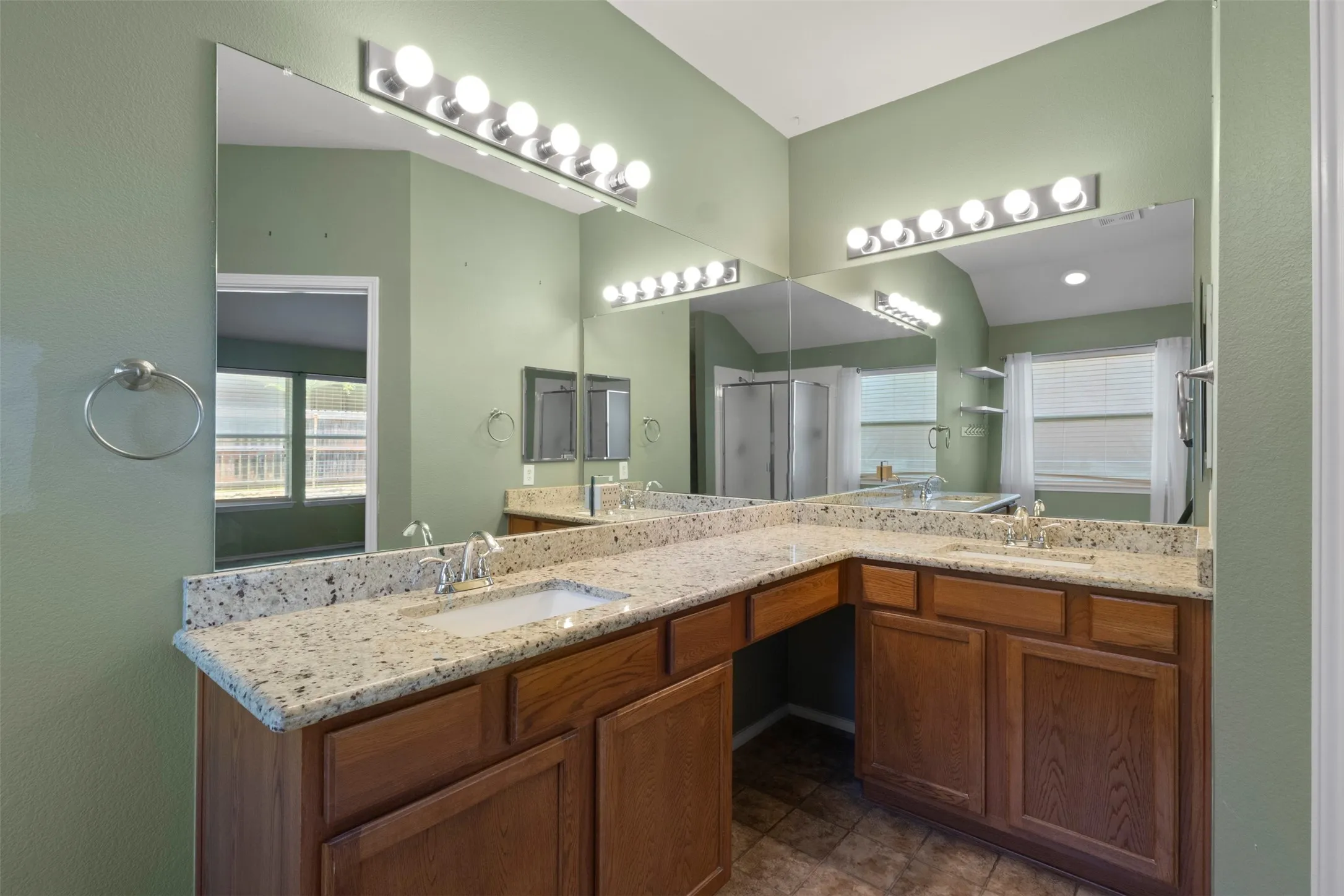 Single Family Residence For Sale in Collin County , 1201 Iron Horse Street, Wylie, Texas 75098, 3 Bedroom, 2 Bathroom, 3 Garage spaces, 2,018 Sqft, built in 2005, mls#21321782, Real Estate Agent in Wylie, Homes For Sale in Collin county, Homes For Sale in Wylie, Realtor in Wylie Texas, Real Estate Brokerage Independent Realty Texas, Luminita Cordes Realtor