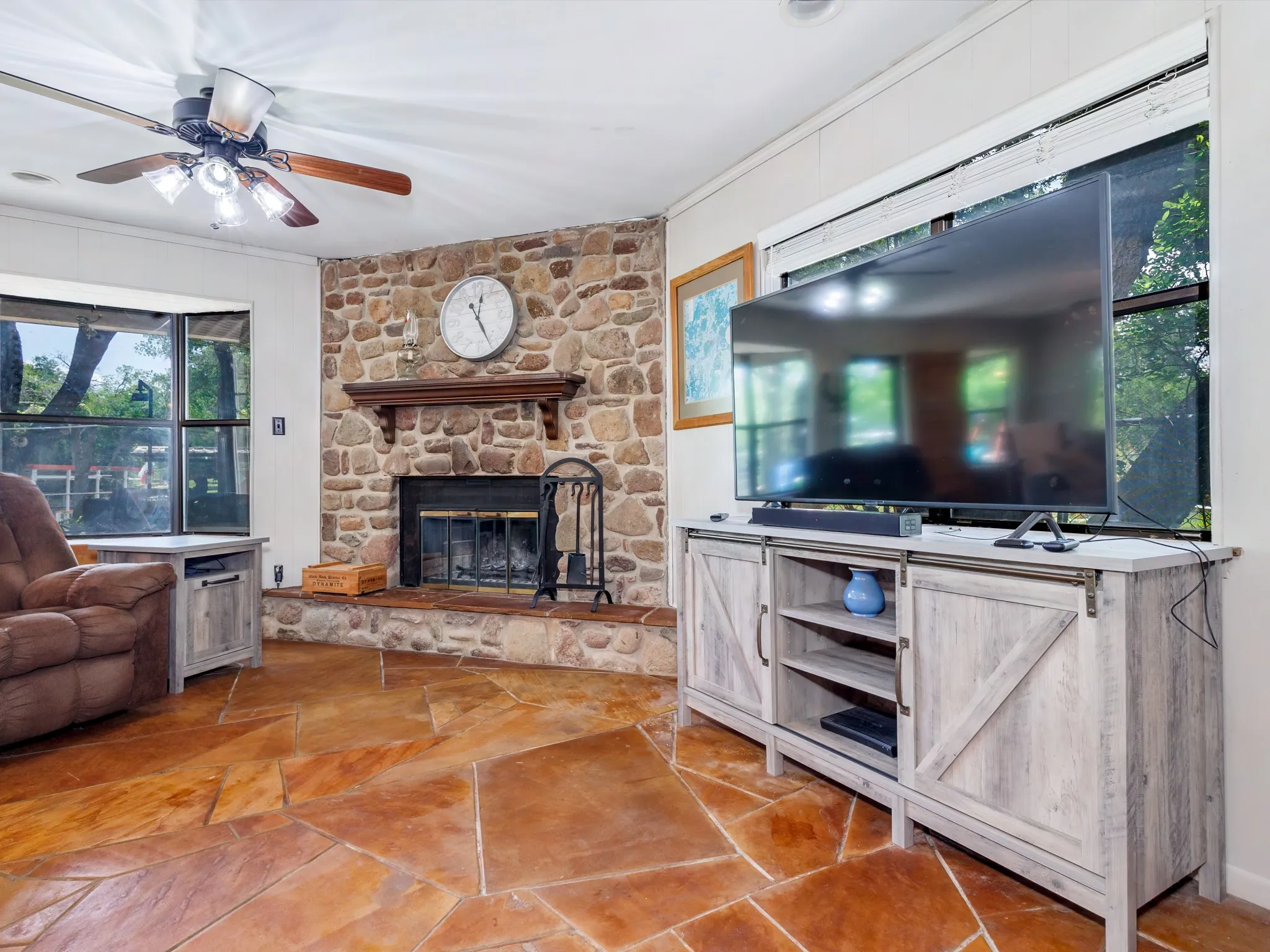 Single Family Residence For Sale in Brown County , 6930 County Road 569, Brownwood, Texas 76801, 3 Bedroom, 2 Bathroom, Garage spaces, 1,752 Sqft, built in 0, Price $275,000, mls#21317285, Real Estate Agent in Brownwood, Homes For Sale in Brown county, Homes For Sale in Brownwood, Realtor in Brownwood Texas, Real Estate Brokerage Independent Realty Texas, Luminita Cordes Realtor