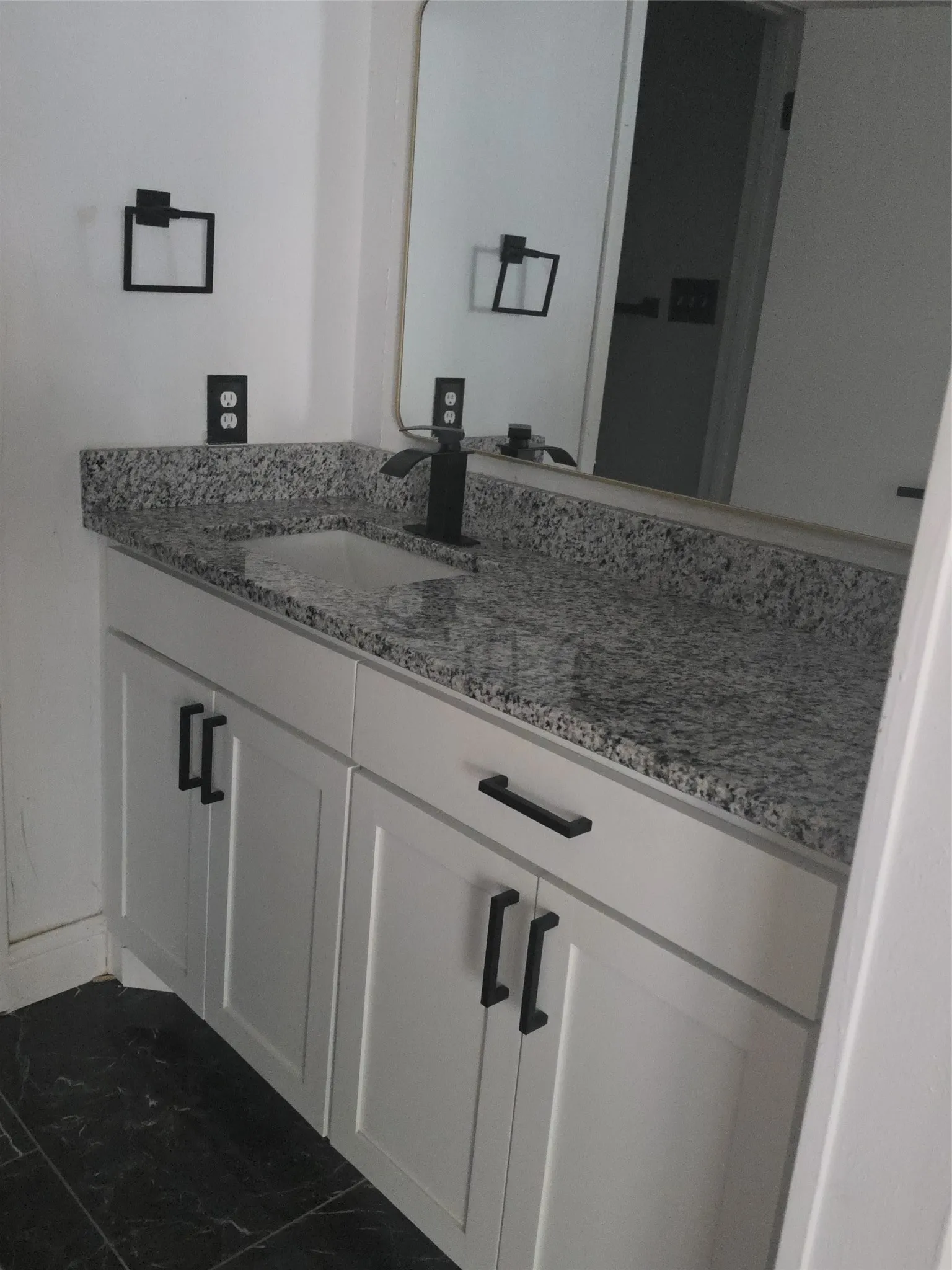 Townhouse For Rent in Tarrant County , 2715 Westgate Drive, Arlington, Texas 76015, 4 Bedrooms, 3 Bathrooms, 2 Garage spaces, 1,696 Sqft, built in 1973, Price $2,295, mls#21316460, Real Estate Agent in Arlington, Homes For Rent in Tarrant county, Homes For Rent in Arlington, Realtor in Arlington Texas, Real Estate Brokerage Independent Realty Texas, Luminita Cordes Realtor