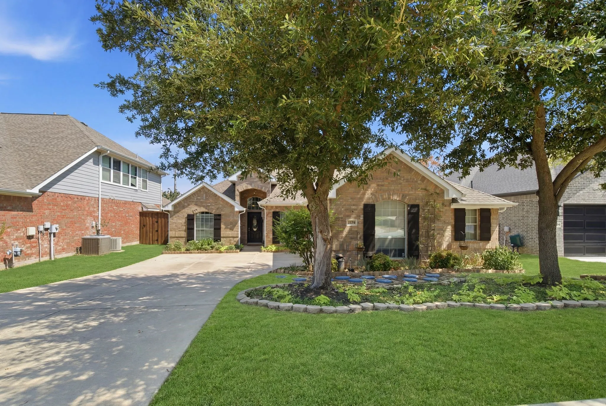 Single Family Residence For Sale in Denton County , 3313 Depaul Drive, Denton, Texas 76210, 4 Bedroom, 2 Bathroom, 2 Garage spaces, 2,214 Sqft, built in 2006, mls#21321751, Real Estate Agent in Denton, Homes For Sale in Denton county, Homes For Sale in Denton, Realtor in Denton Texas, Real Estate Brokerage Independent Realty Texas, Luminita Cordes Realtor