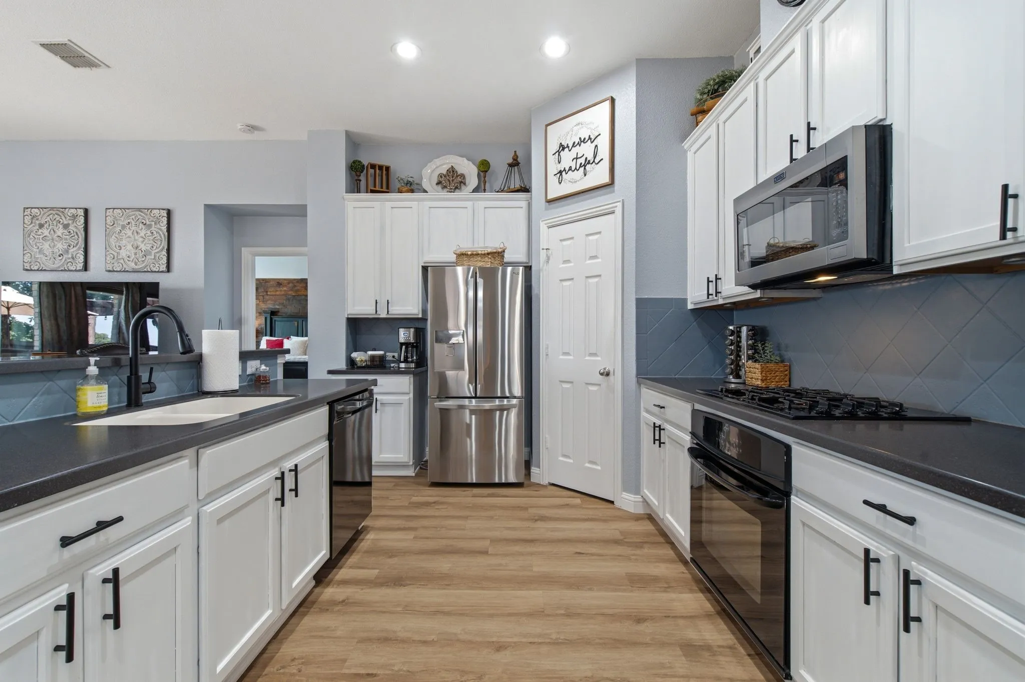 Single Family Residence For Sale in Denton County , 3313 Depaul Drive, Denton, Texas 76210, 4 Bedroom, 2 Bathroom, 2 Garage spaces, 2,214 Sqft, built in 2006, mls#21321751, Real Estate Agent in Denton, Homes For Sale in Denton county, Homes For Sale in Denton, Realtor in Denton Texas, Real Estate Brokerage Independent Realty Texas, Luminita Cordes Realtor