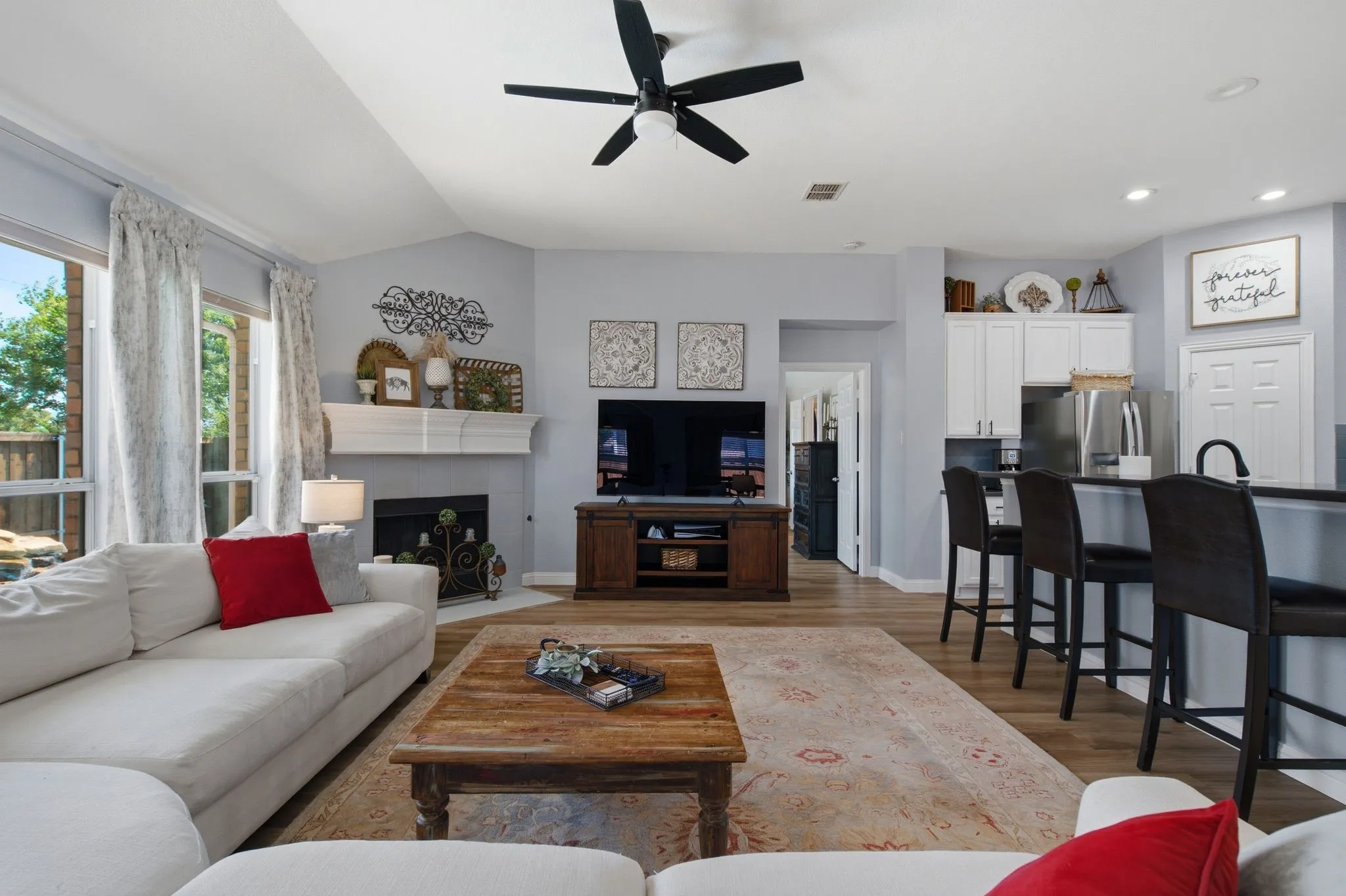 Single Family Residence For Sale in Denton County , 3313 Depaul Drive, Denton, Texas 76210, 4 Bedroom, 2 Bathroom, 2 Garage spaces, 2,214 Sqft, built in 2006, mls#21321751, Real Estate Agent in Denton, Homes For Sale in Denton county, Homes For Sale in Denton, Realtor in Denton Texas, Real Estate Brokerage Independent Realty Texas, Luminita Cordes Realtor