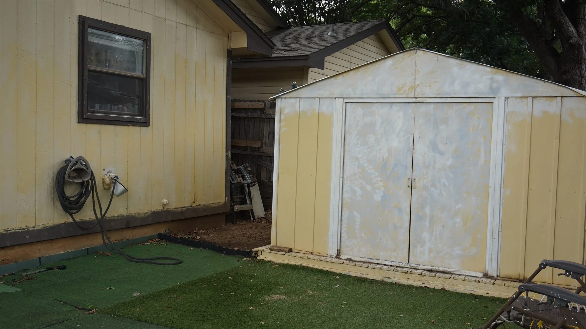 Single Family Residence For Sale in Denton County , 417 Gabe Court, Denton, Texas 76207, 2 Bedroom, 2 Bathroom, 1 Garage spaces, 948 Sqft, built in 1983, mls#21321850, Real Estate Agent in Denton, Homes For Sale in Denton county, Homes For Sale in Denton, Realtor in Denton Texas, Real Estate Brokerage Independent Realty Texas, Luminita Cordes Realtor