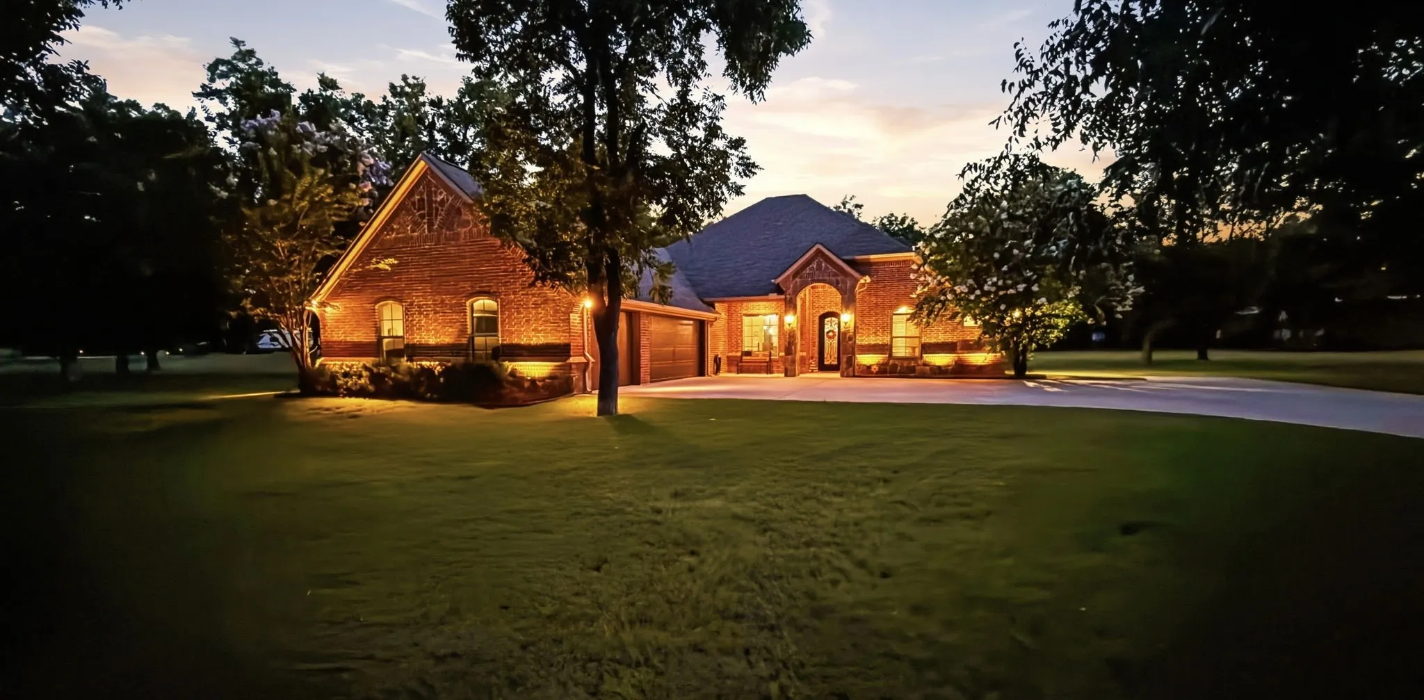 Single Family Residence For Sale in Hood County , 6404 Citation Court, Granbury, Texas 76049, 4 Bedroom, 3 Bathroom, 3 Garage spaces, 2,806 Sqft, built in 2019, mls#21321992, Real Estate Agent in Granbury, Homes For Sale in Hood county, Homes For Sale in Granbury, Realtor in Granbury Texas, Real Estate Brokerage Independent Realty Texas, Luminita Cordes Realtor