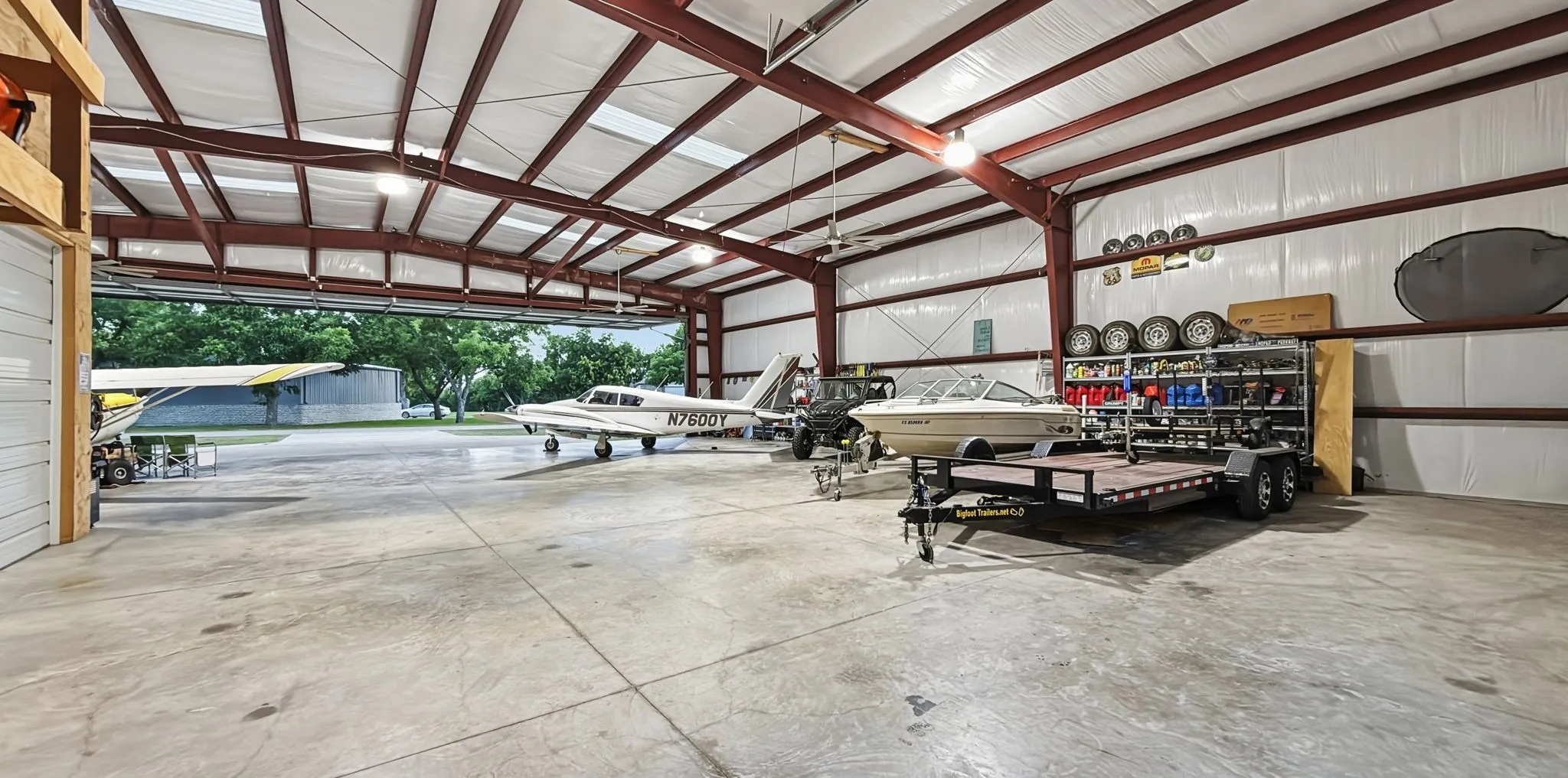 Single Family Residence For Sale in Hood County , 6404 Citation Court, Granbury, Texas 76049, 4 Bedroom, 3 Bathroom, 3 Garage spaces, 2,806 Sqft, built in 2019, mls#21321992, Real Estate Agent in Granbury, Homes For Sale in Hood county, Homes For Sale in Granbury, Realtor in Granbury Texas, Real Estate Brokerage Independent Realty Texas, Luminita Cordes Realtor